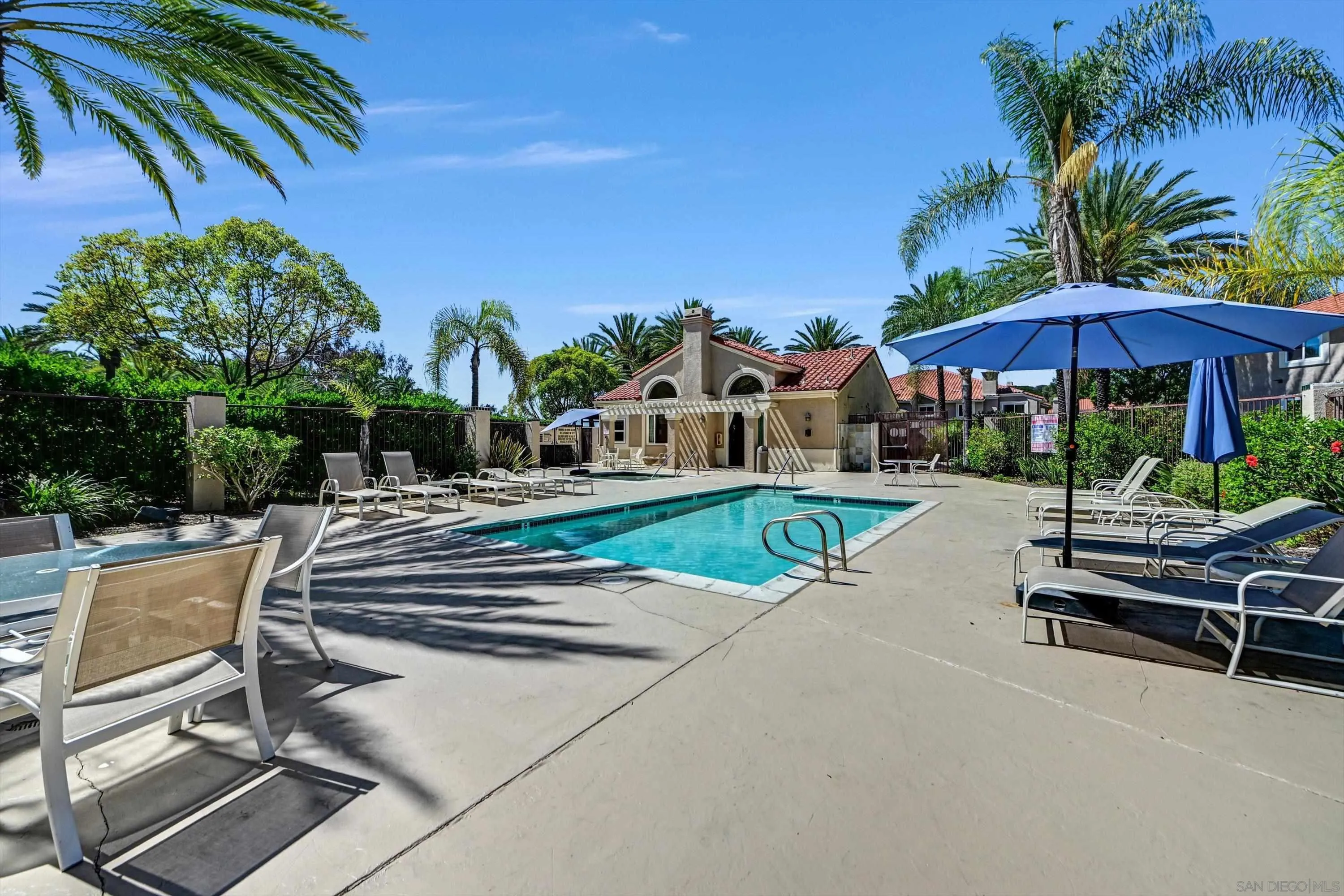 https://cdn.realtyfeed.com/cdn/127/260017484/a3dde64c9b7c52319280db2ae4809d03.webp