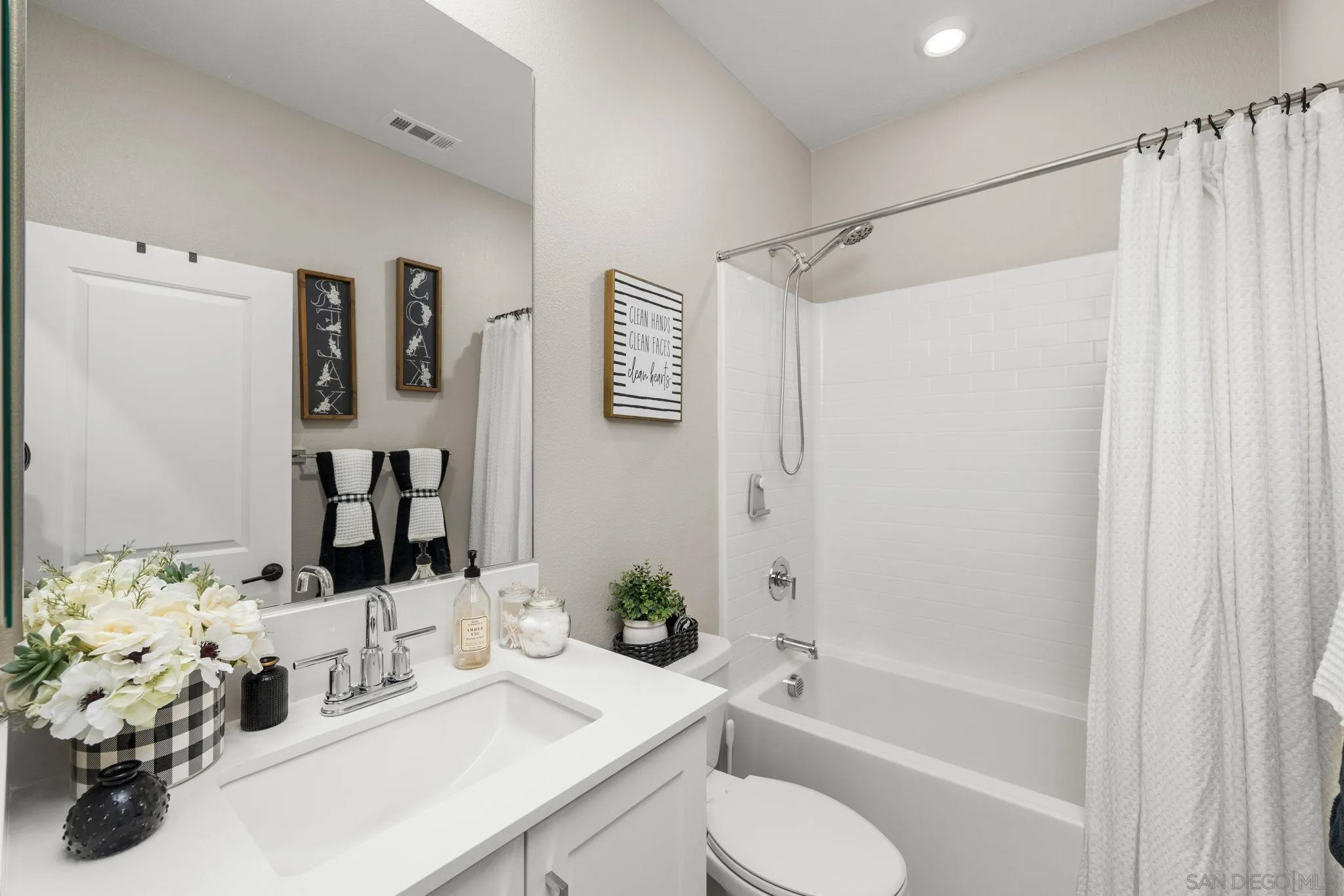 Photo #15: 260017486 Listing: Photo #15