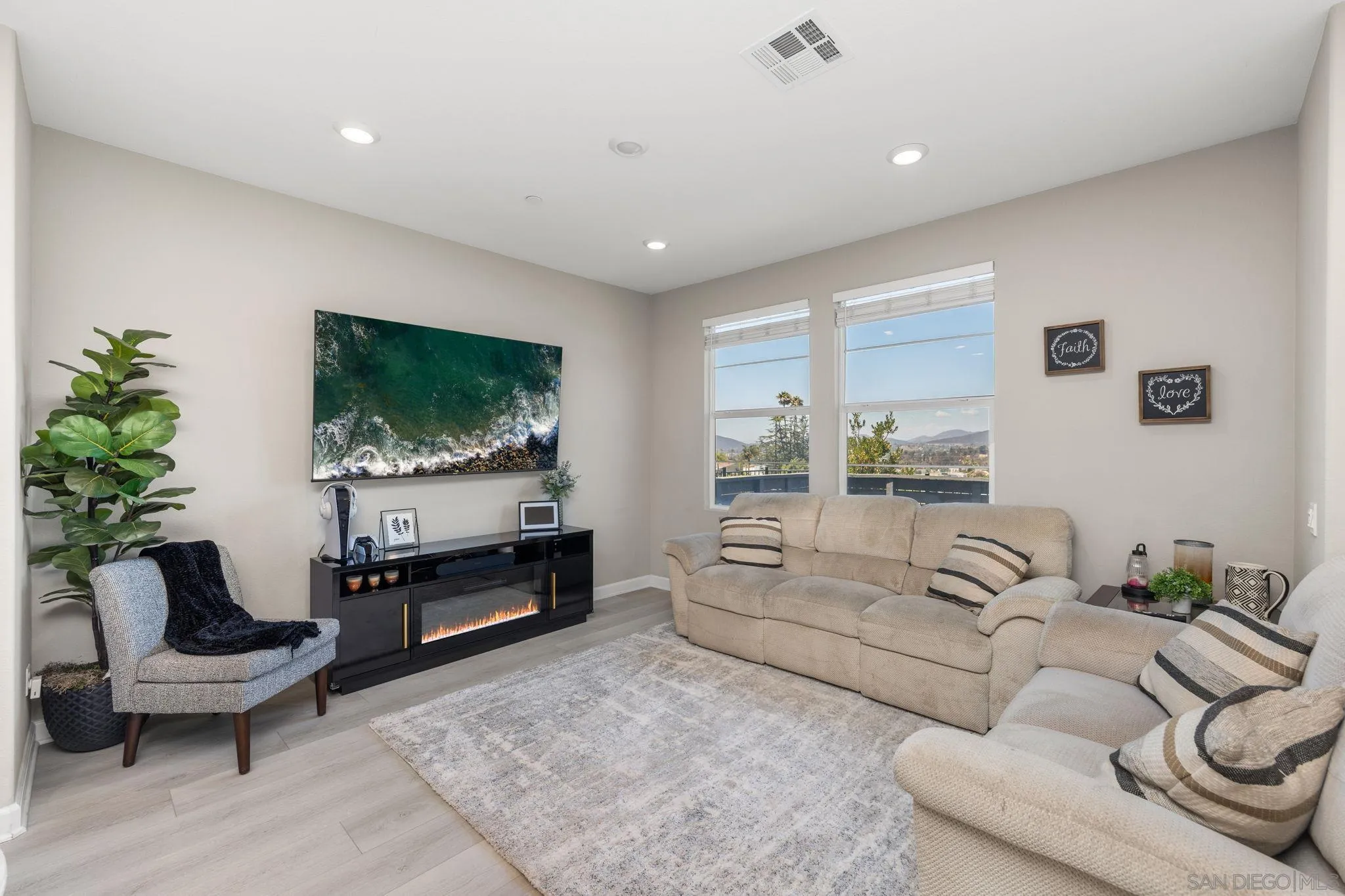 1202 Sunrise View Unit 103, San Marcos, CA 92078 - Photo 3 of 35, San Marcos, CA