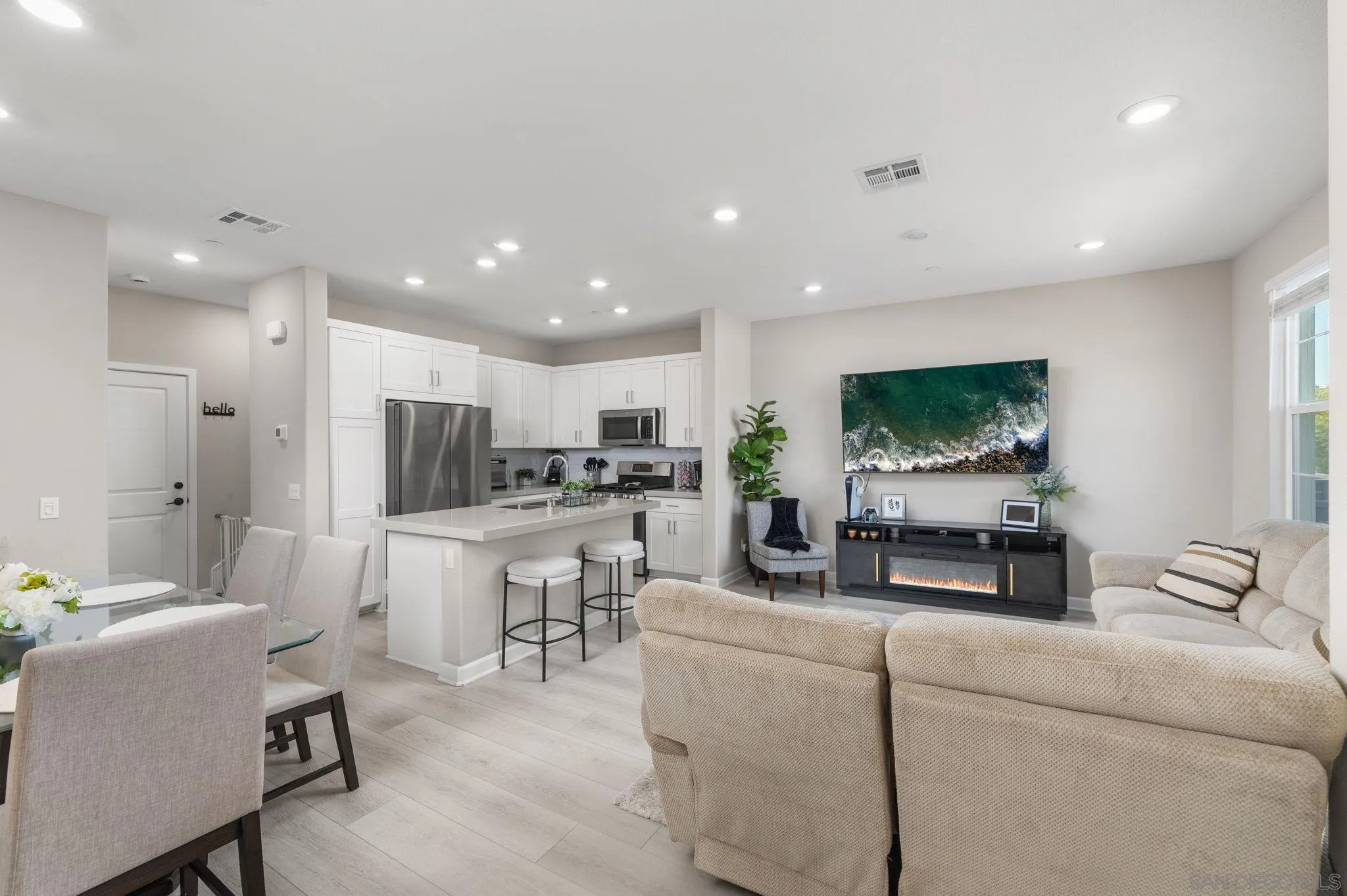1202 Sunrise View Unit 103, San Marcos, CA 92078 - Photo 2 of 35, San Marcos, CA