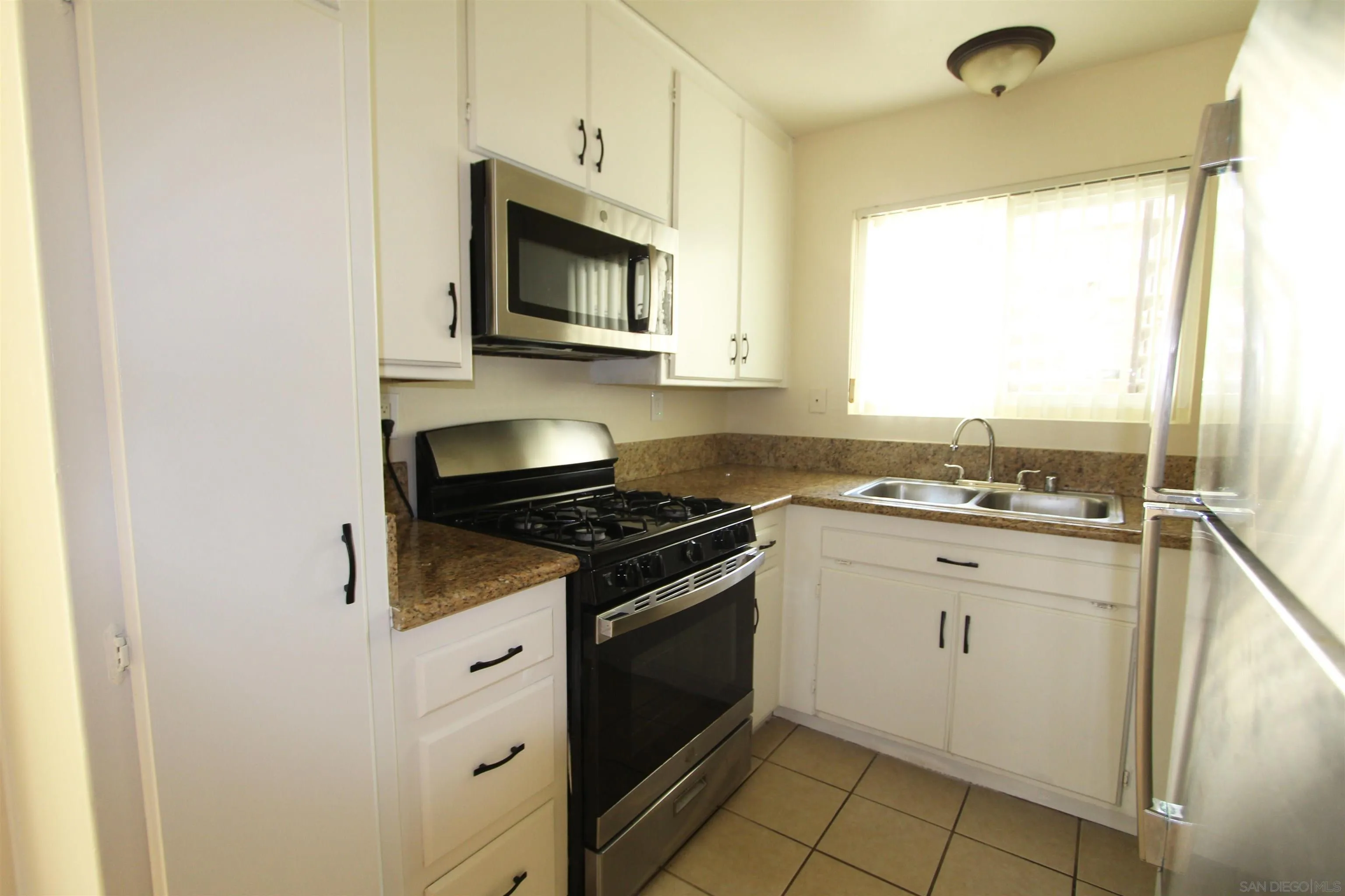 1021 Essex Street, San Diego, CA 92103 - Photo 4 of 7, San Diego, CA