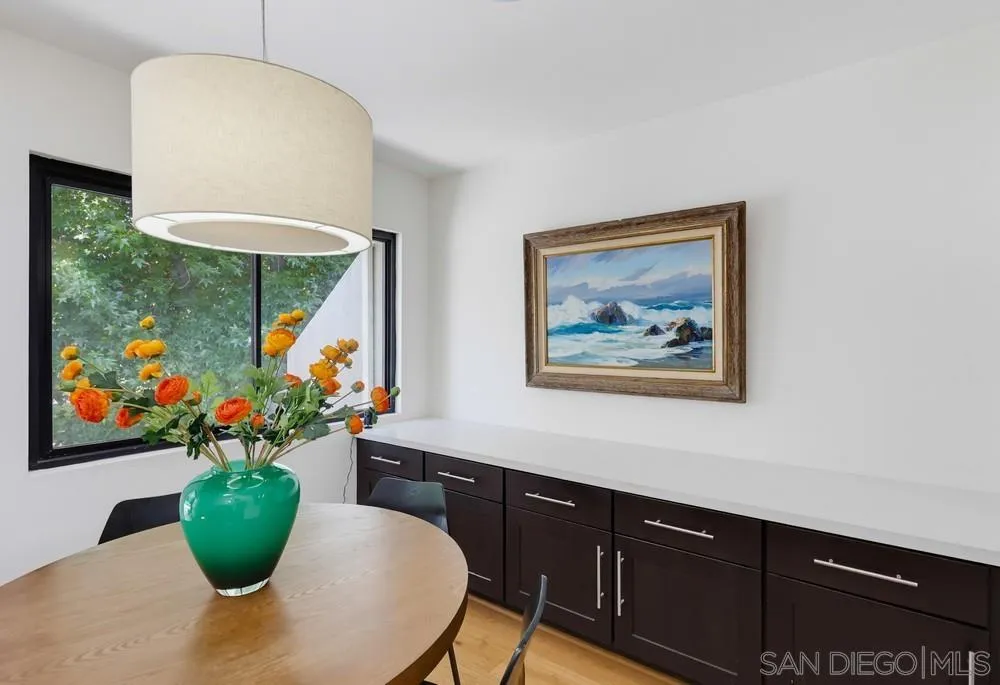 https://cdn.realtyfeed.com/cdn/127/260017496/280a2b0e96ea7eac40344262525acd35.webp