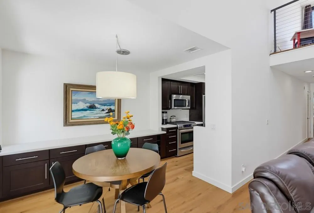 https://cdn.realtyfeed.com/cdn/127/260017496/97452b9f797fc9cf59941c756c93d220.webp