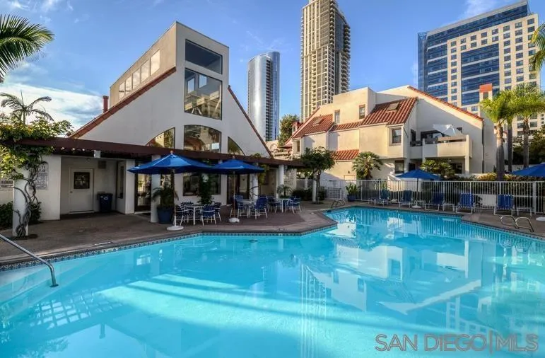 https://cdn.realtyfeed.com/cdn/127/260017496/a6d7ef1b602879a1f2a82b88dd4cefbe.webp