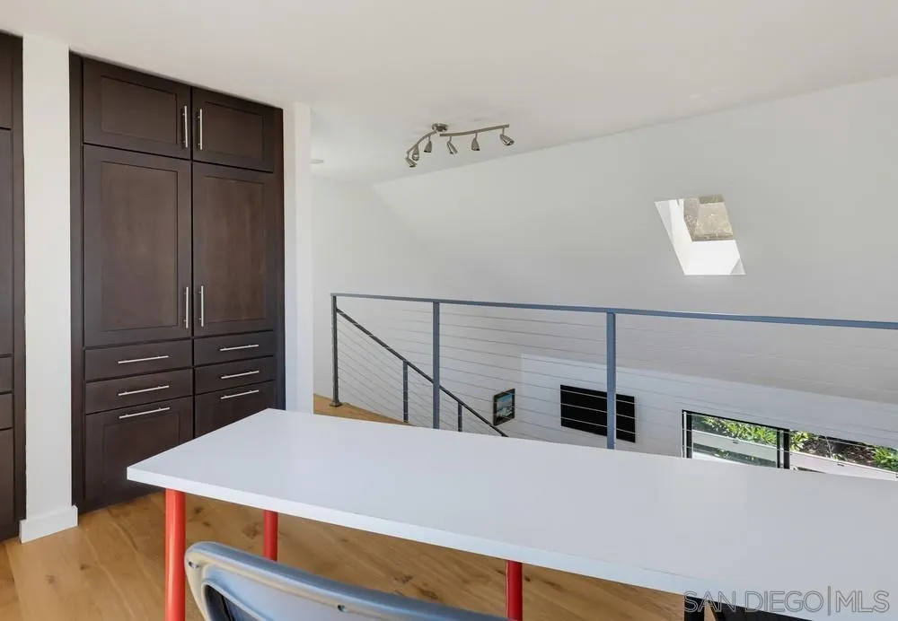 https://cdn.realtyfeed.com/cdn/127/260017496/f174e1f94e2fe7d6a68bfb711fa06d91.webp