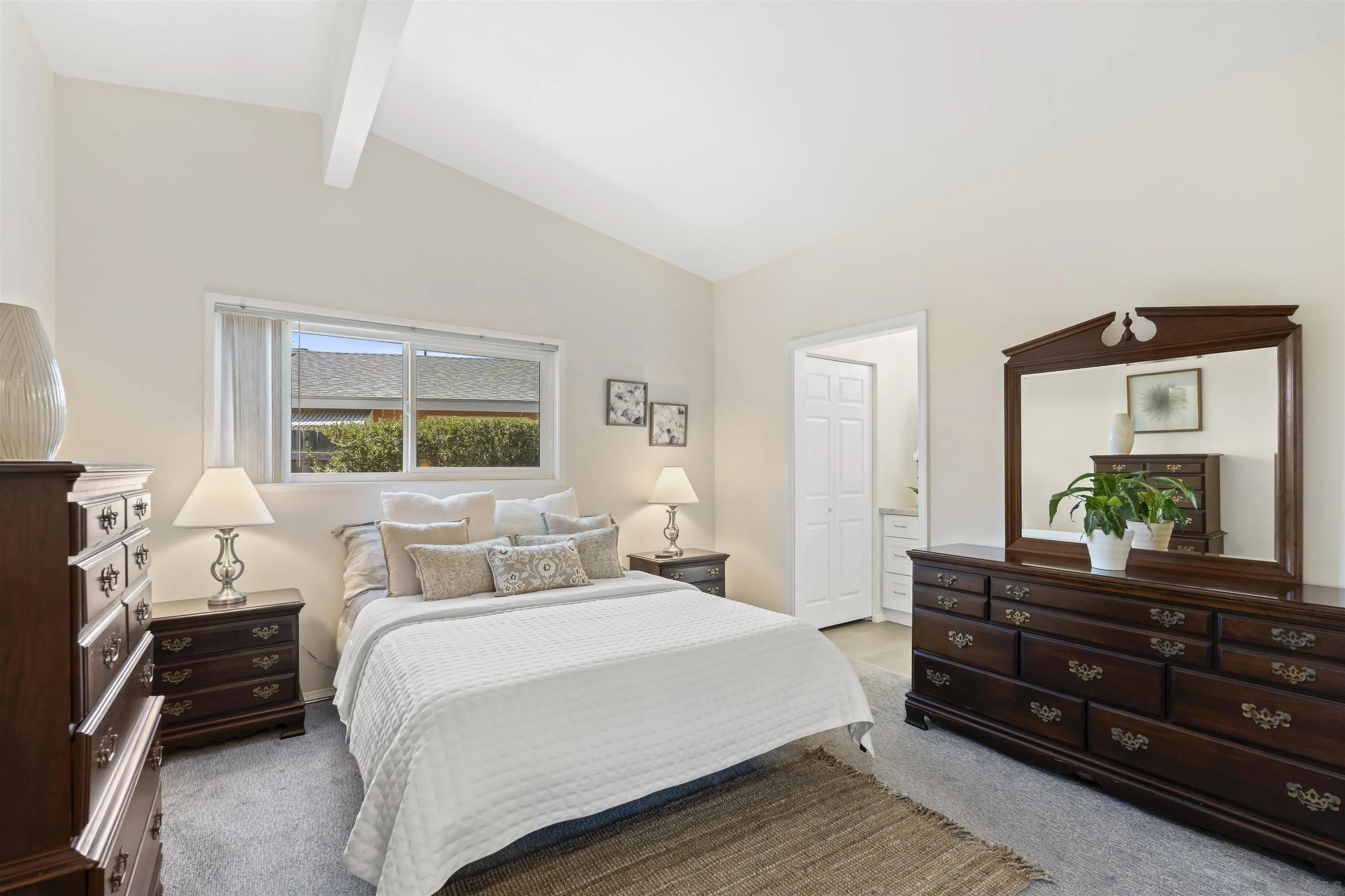 https://cdn.realtyfeed.com/cdn/127/260017499/ac5bc32482d8bf00b8b3e4acf08898d3.webp