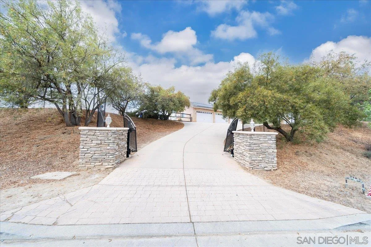 31264 North Star, Valley Center, CA 92082 - Photo 5 of 72, Valley Center, CA