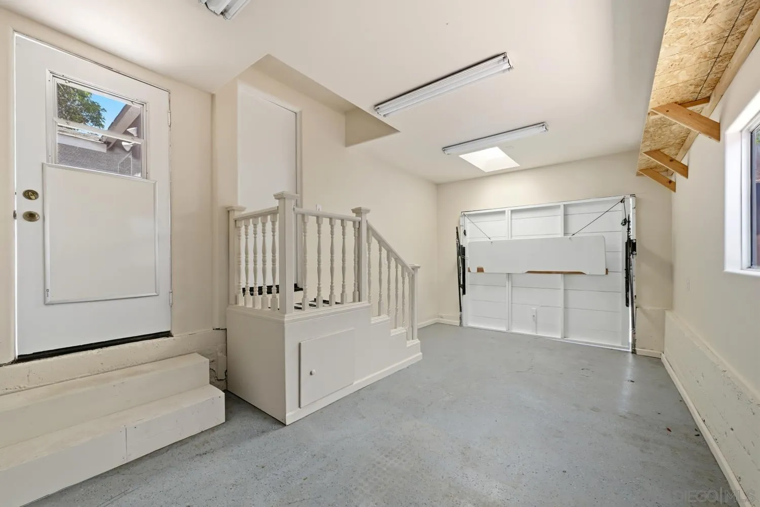 https://cdn.realtyfeed.com/cdn/127/260017503/c0d914b37d675239ded70e1c84ad543c.webp
