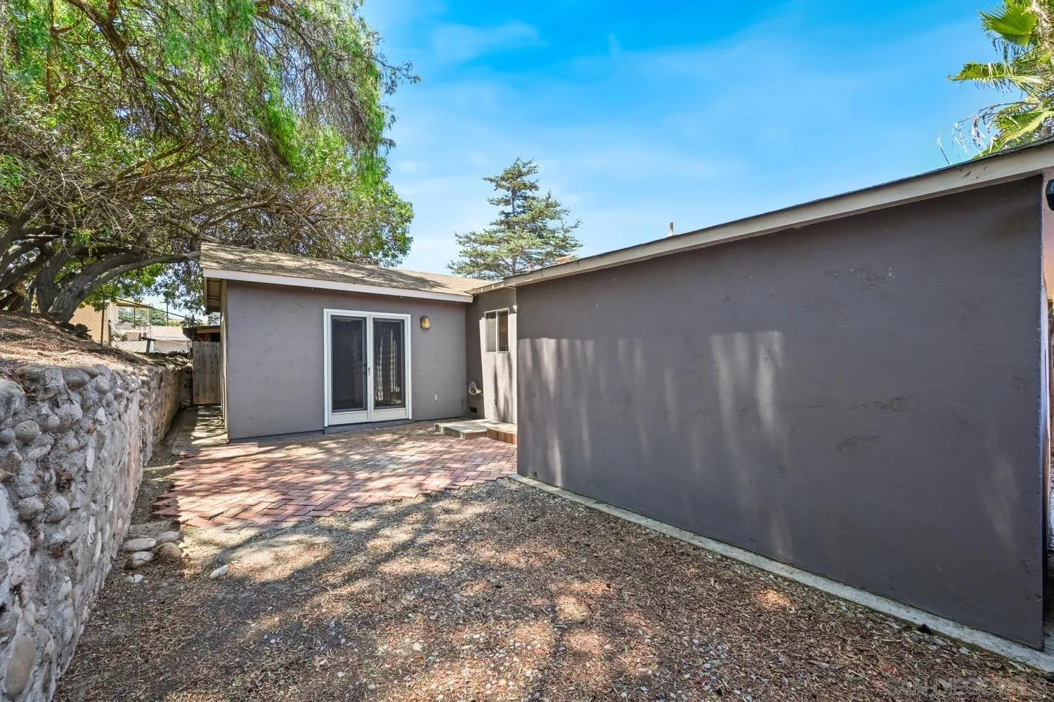 https://cdn.realtyfeed.com/cdn/127/260017503/e445daa5004c389269310141ded80152.webp