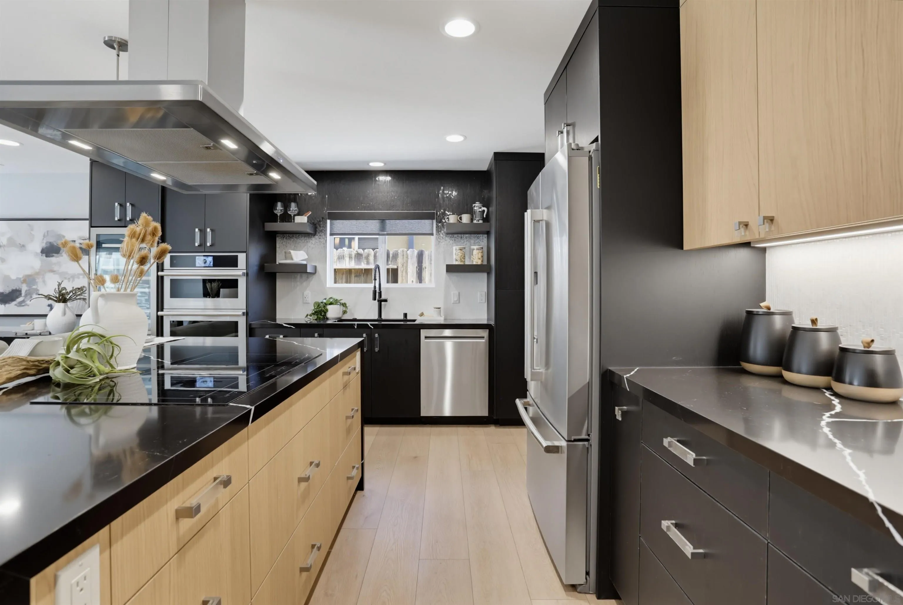 https://cdn.realtyfeed.com/cdn/127/260017508/1327bfd83994926a0b440e5c839b2139.webp