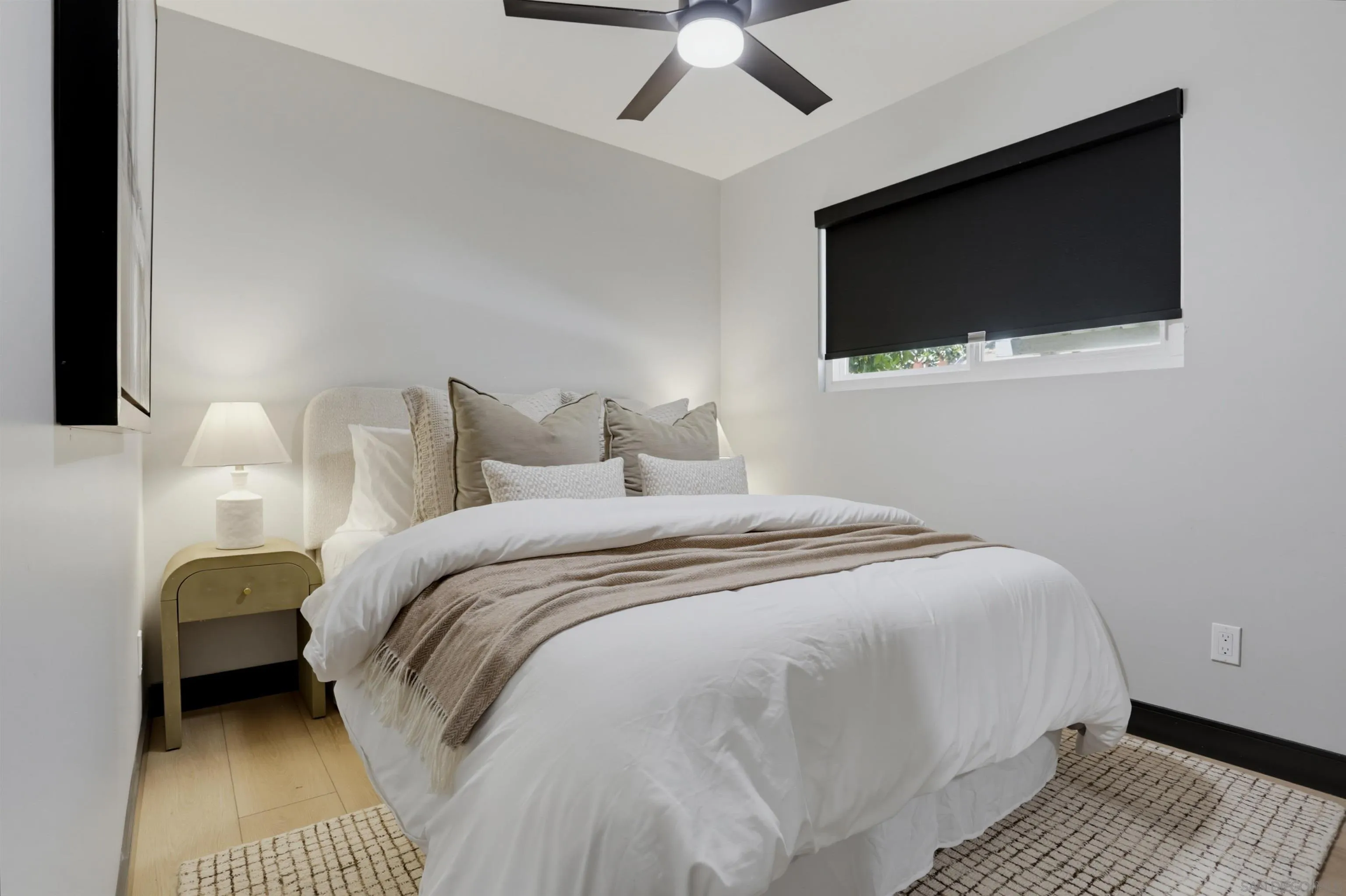 https://cdn.realtyfeed.com/cdn/127/260017508/17b18c3f4e74edf7648a7ab343ba3bcf.webp