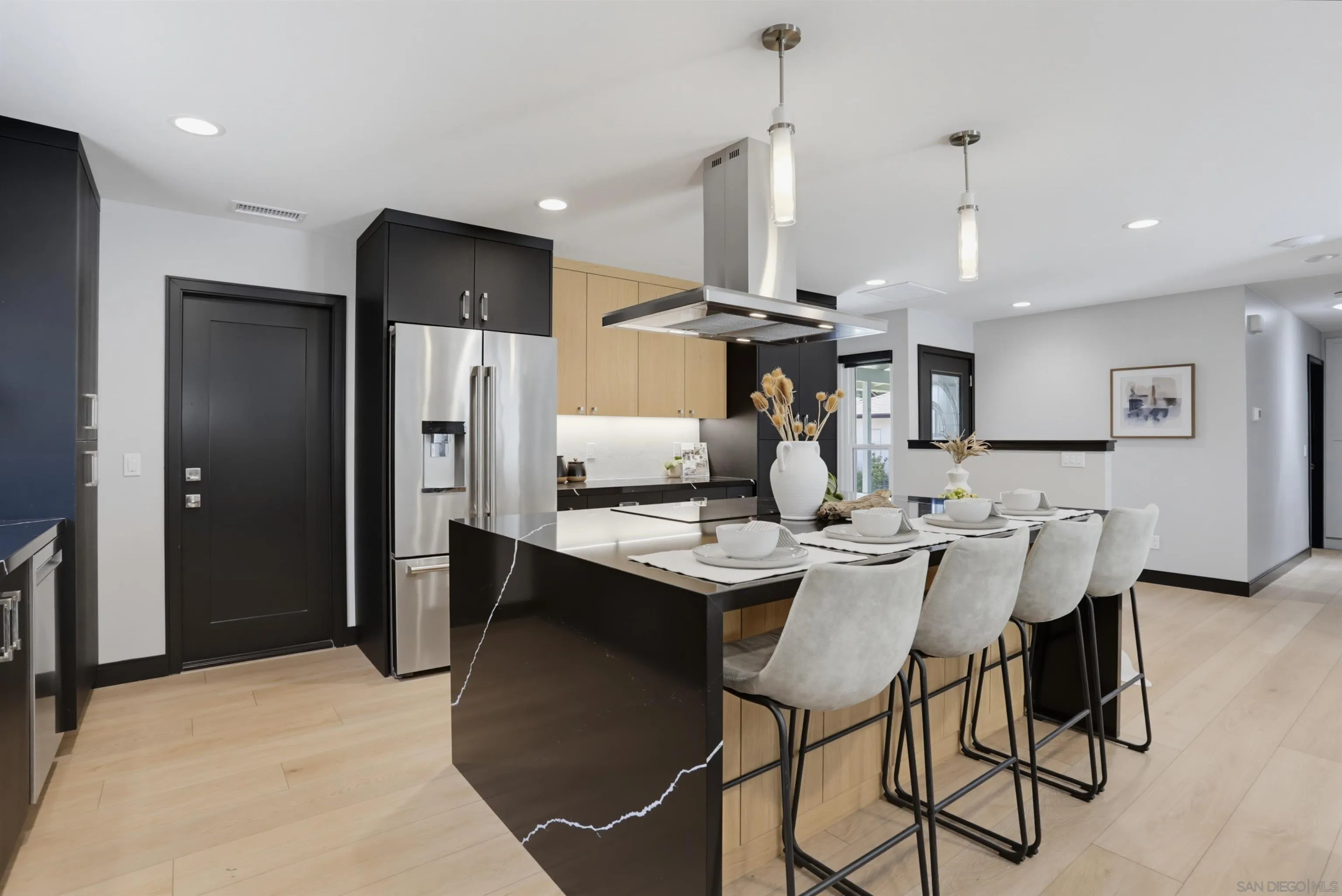 https://cdn.realtyfeed.com/cdn/127/260017508/75266cdd51a4ed8d415d747c84ada155.webp