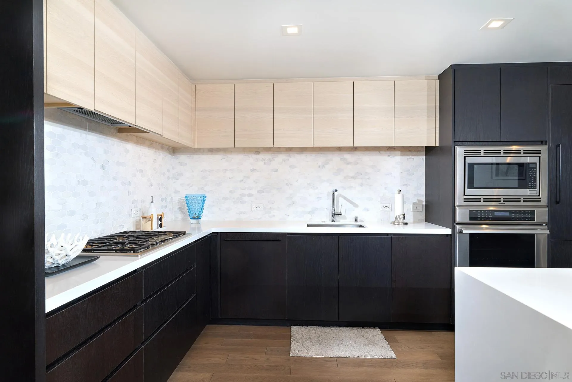 Photo #12: 260017512 Listing: Photo #12