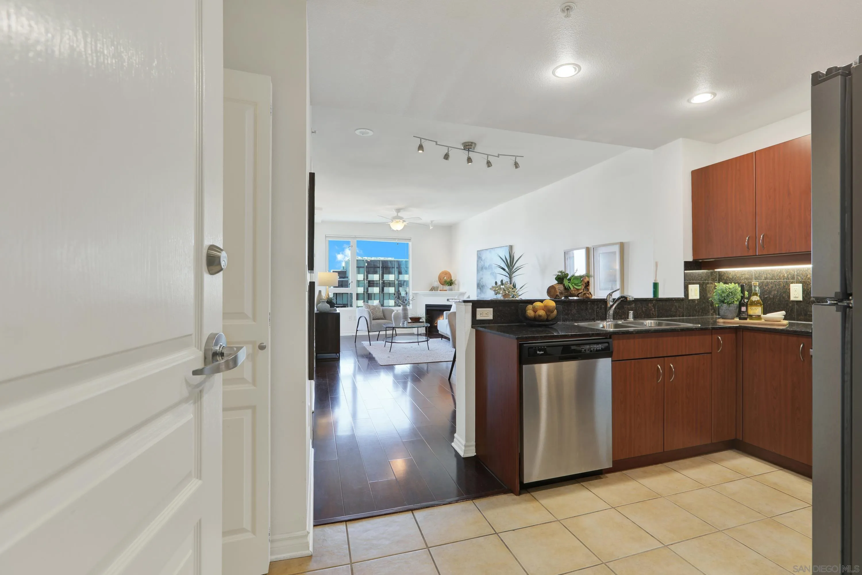 Photo #4: 260017515 Listing: Photo #4