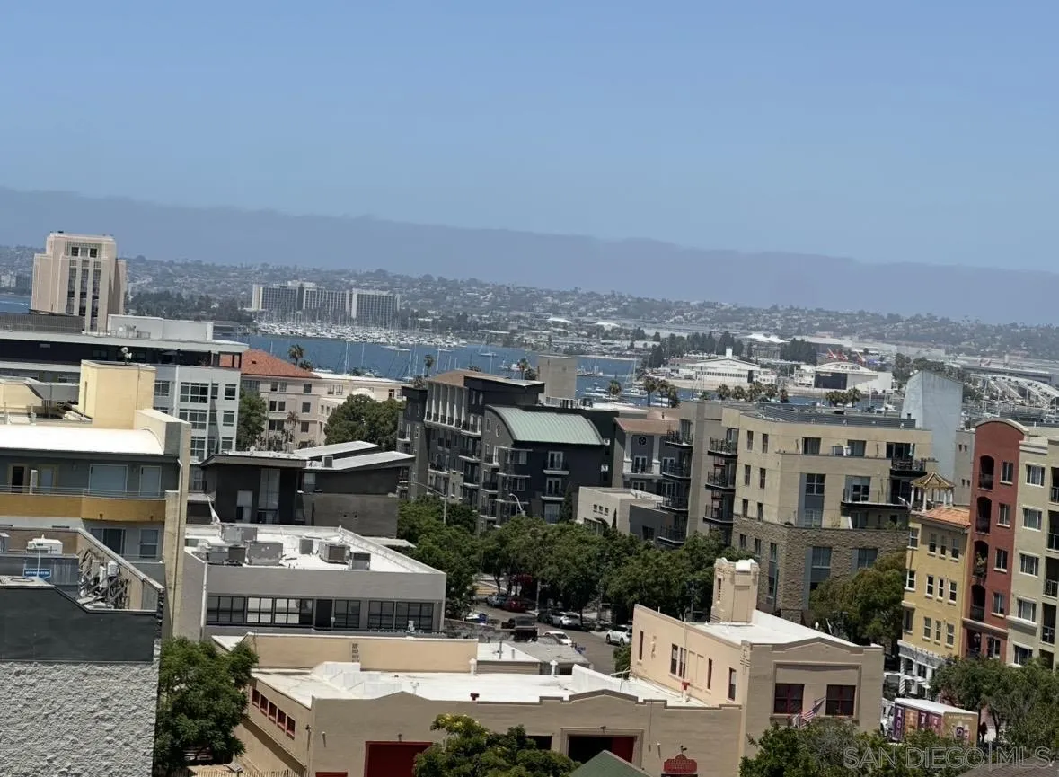 https://cdn.realtyfeed.com/cdn/127/260017515/8decf7f8ac58f44acb57ec2d9f82ce90.webp