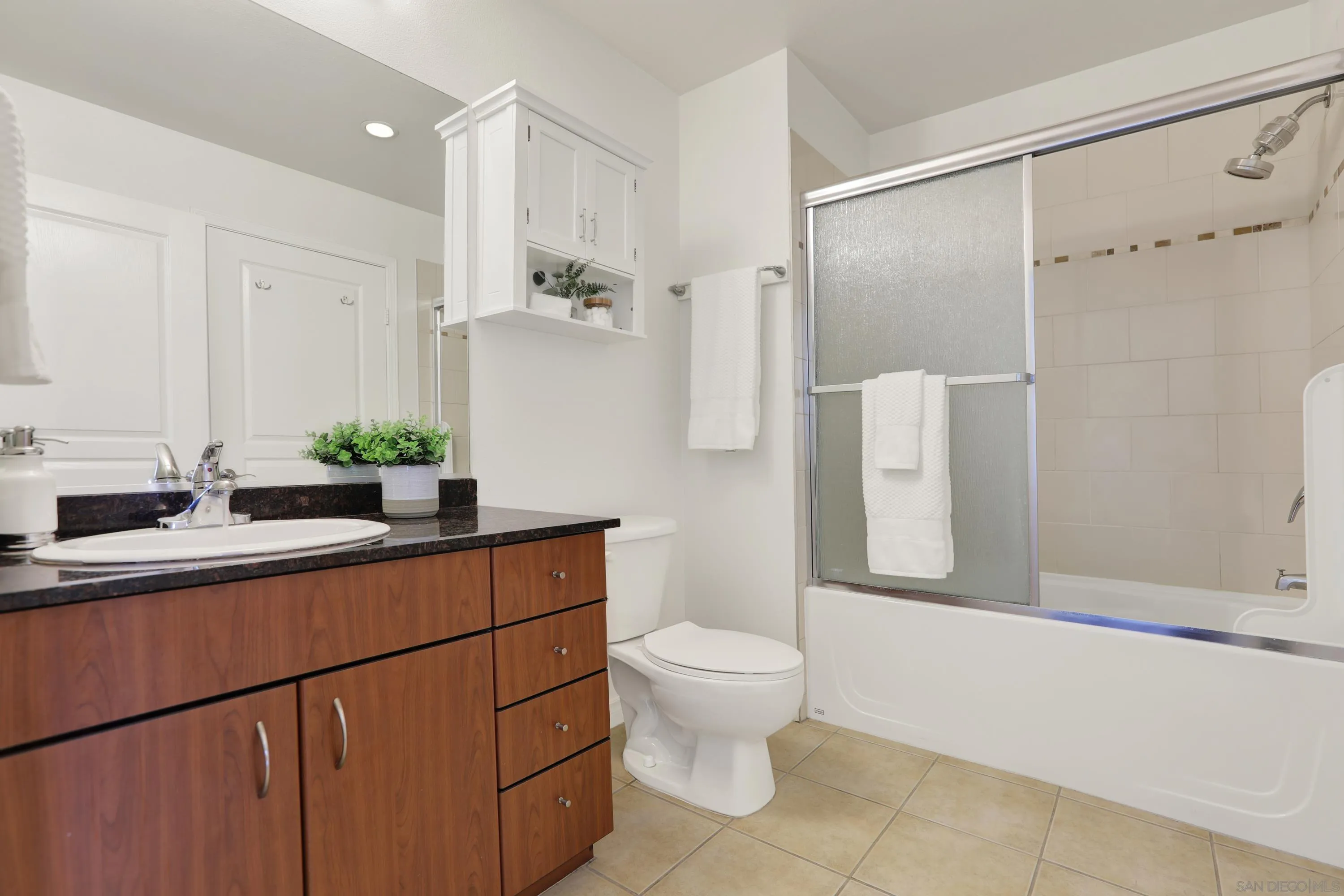 Photo #17: 260017515 Listing: Photo #17