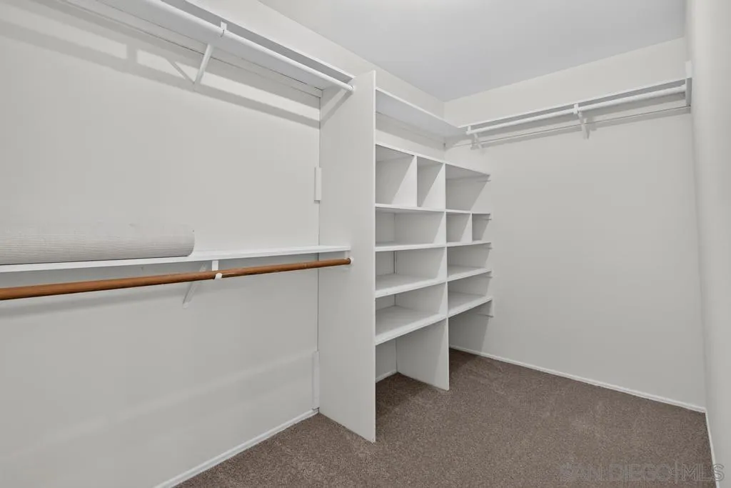 https://cdn.realtyfeed.com/cdn/127/260017520/003e771d02c4a9247e004859e798e8c0.webp