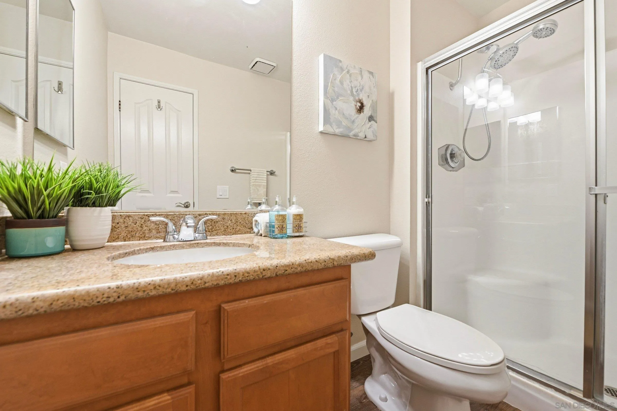 Photo #17: 260017542 Listing: Photo #17