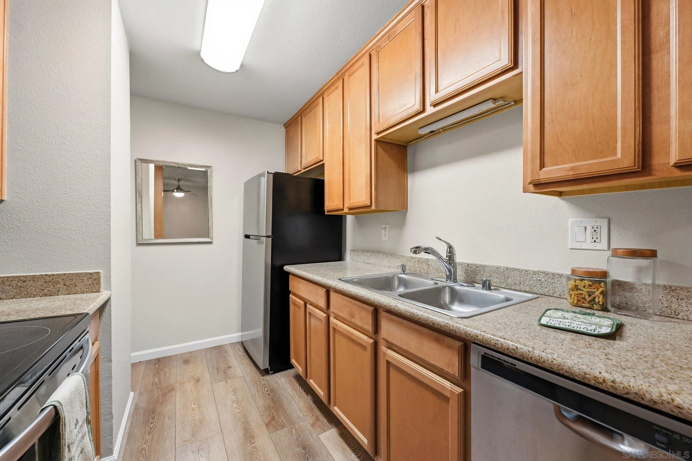 Photo #11: 260017542 Listing: Photo #11