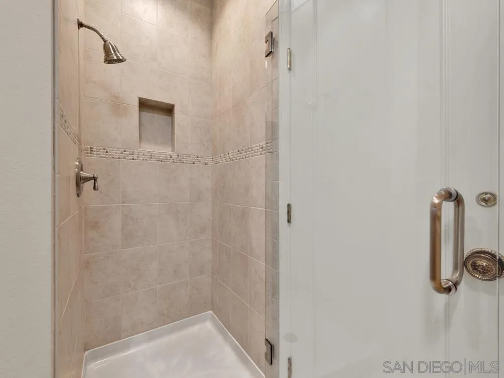 Photo #58: 260017546 Listing: Photo #58