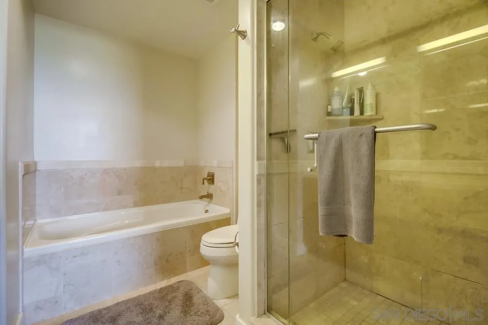 Photo #20: 260017547 Listing: Photo #20