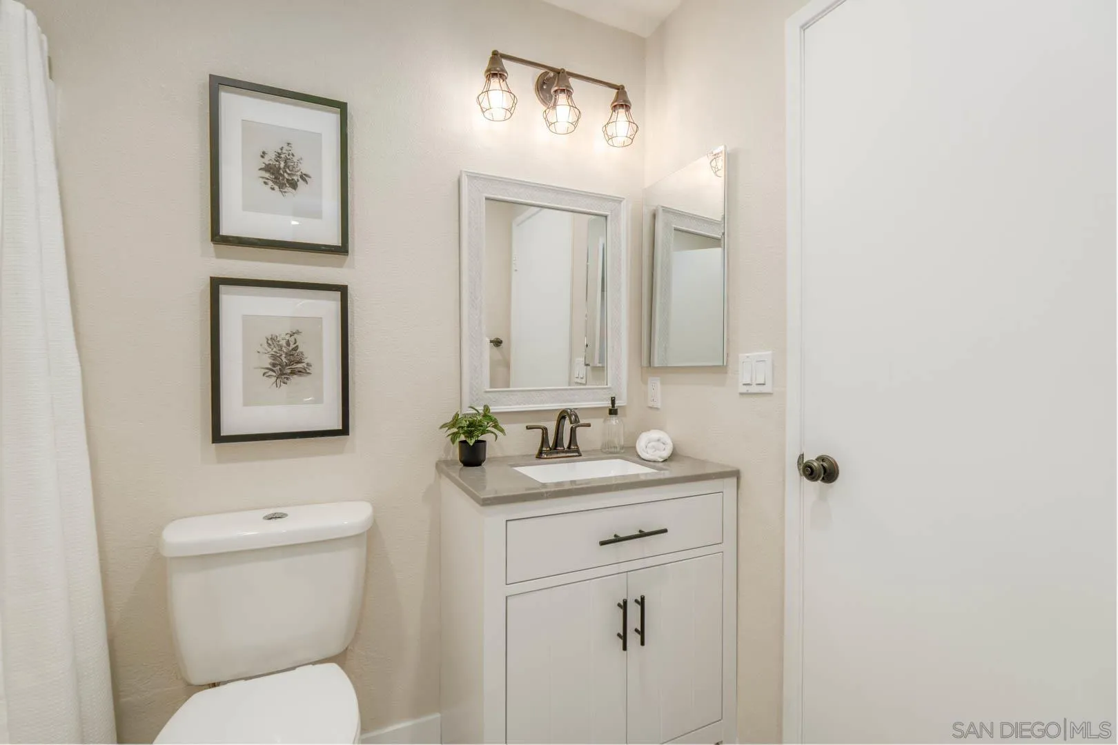 Photo #8: 260017550 Listing: Photo #8