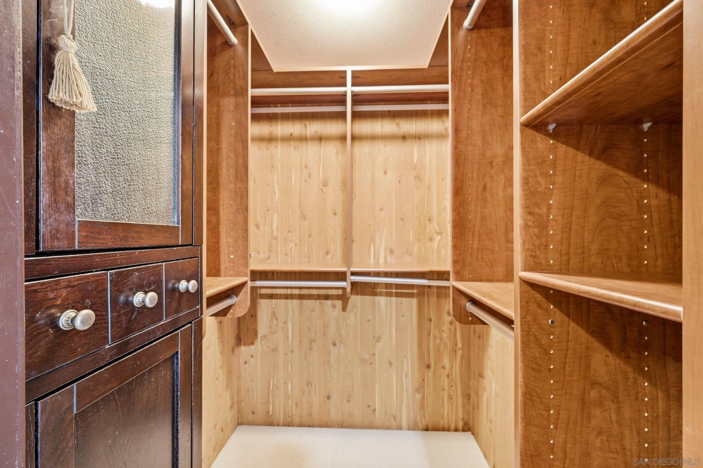 Photo #21: 260017554 Listing: Photo #21