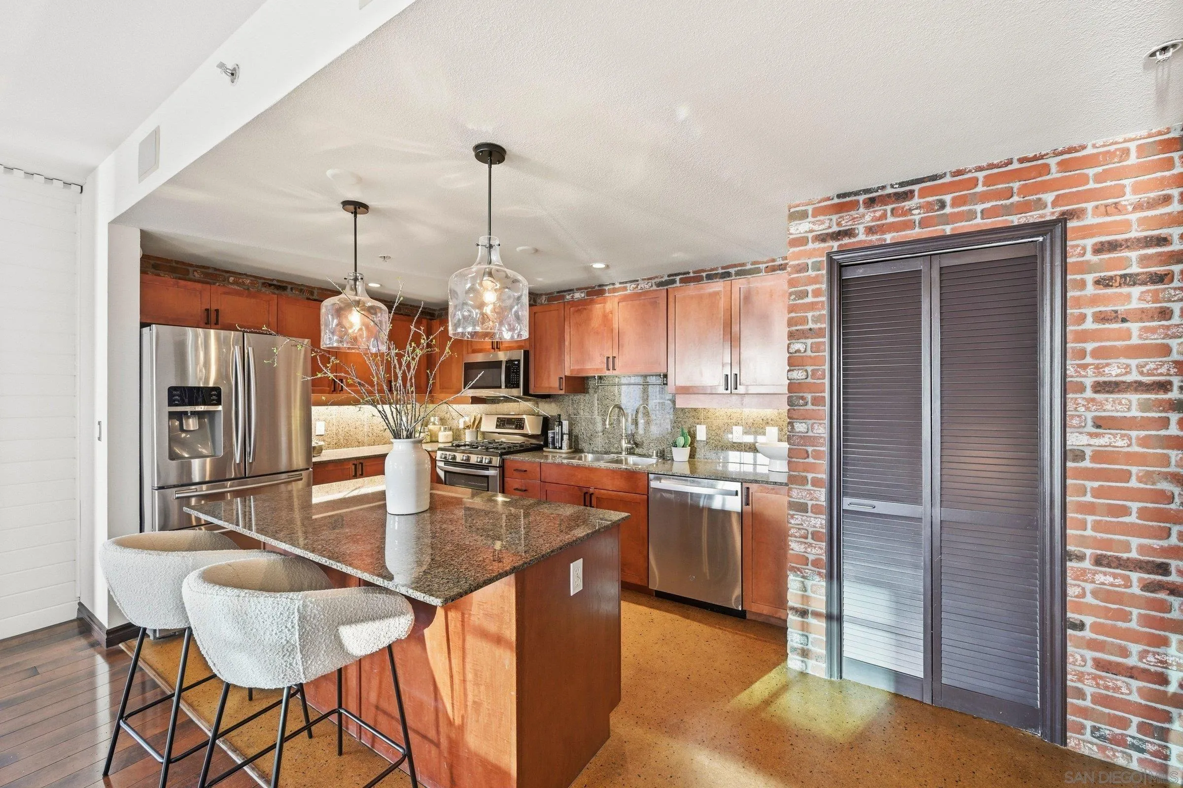 Photo #10: 260017554 Listing: Photo #10