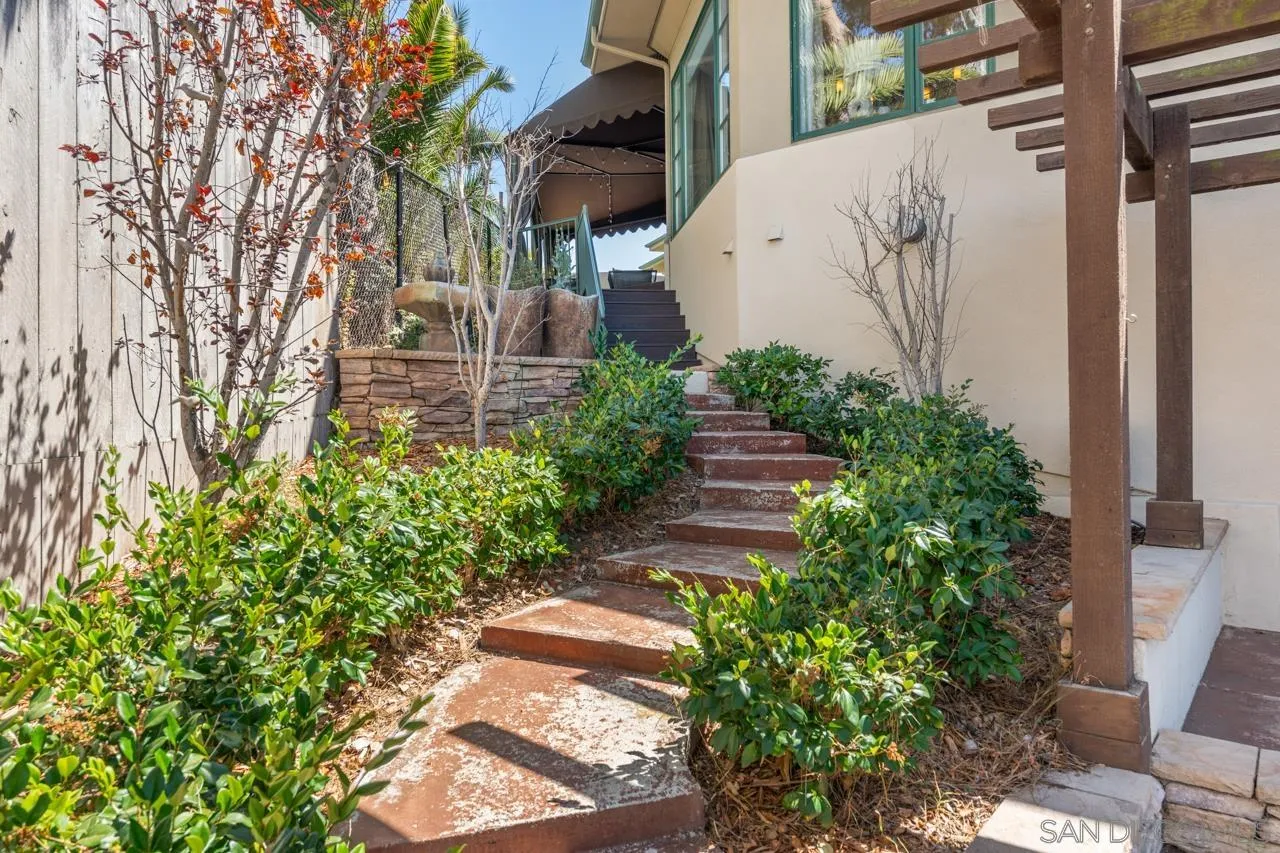 https://cdn.realtyfeed.com/cdn/127/260017558/5501d0536d4b85715fe7853f771a13bd.webp