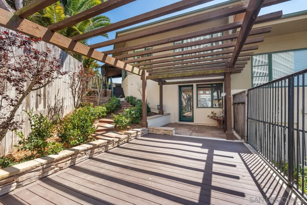 https://cdn.realtyfeed.com/cdn/127/260017558/5fdcd4a59a7dfa14f77ab9477067b8cd.webp