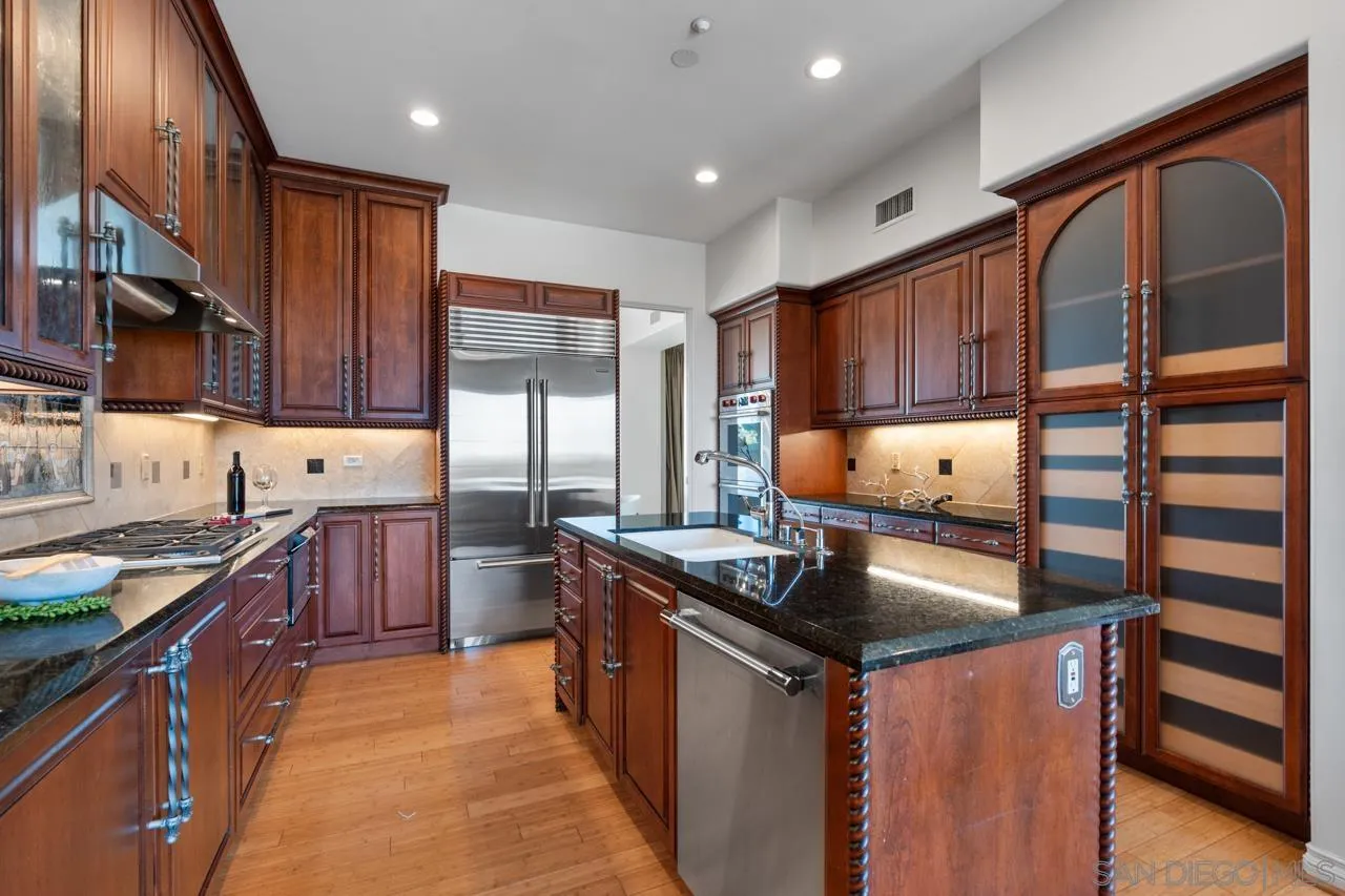 https://cdn.realtyfeed.com/cdn/127/260017558/674d2ee4a9fea0de68b1180ff7bd8f11.webp