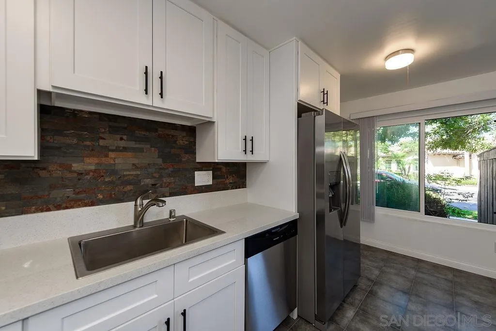 2388 Grand, San Diego, CA 92109 - Photo 3 of 25, San Diego, CA