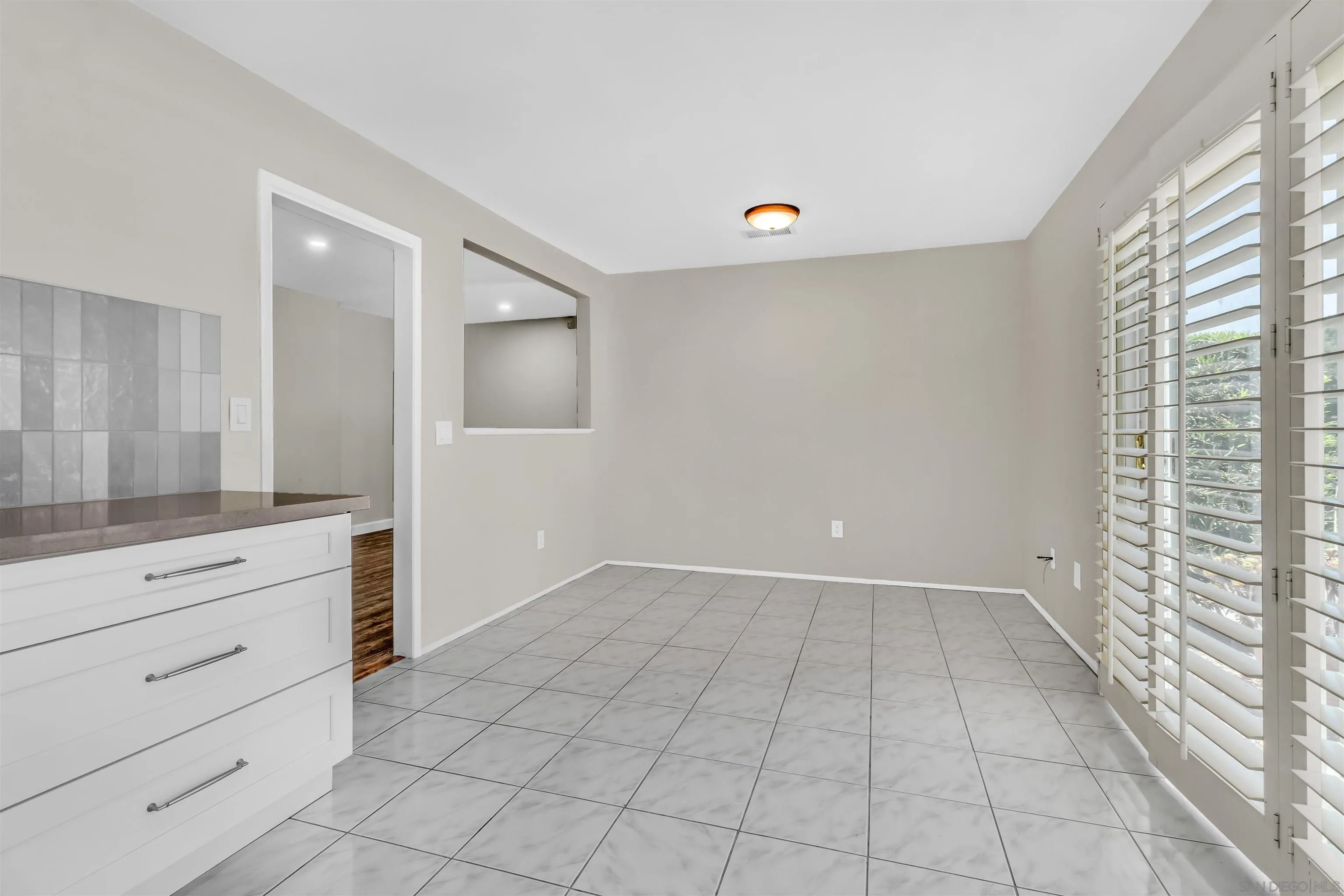 Photo #10: 260017561 Listing: Photo #10