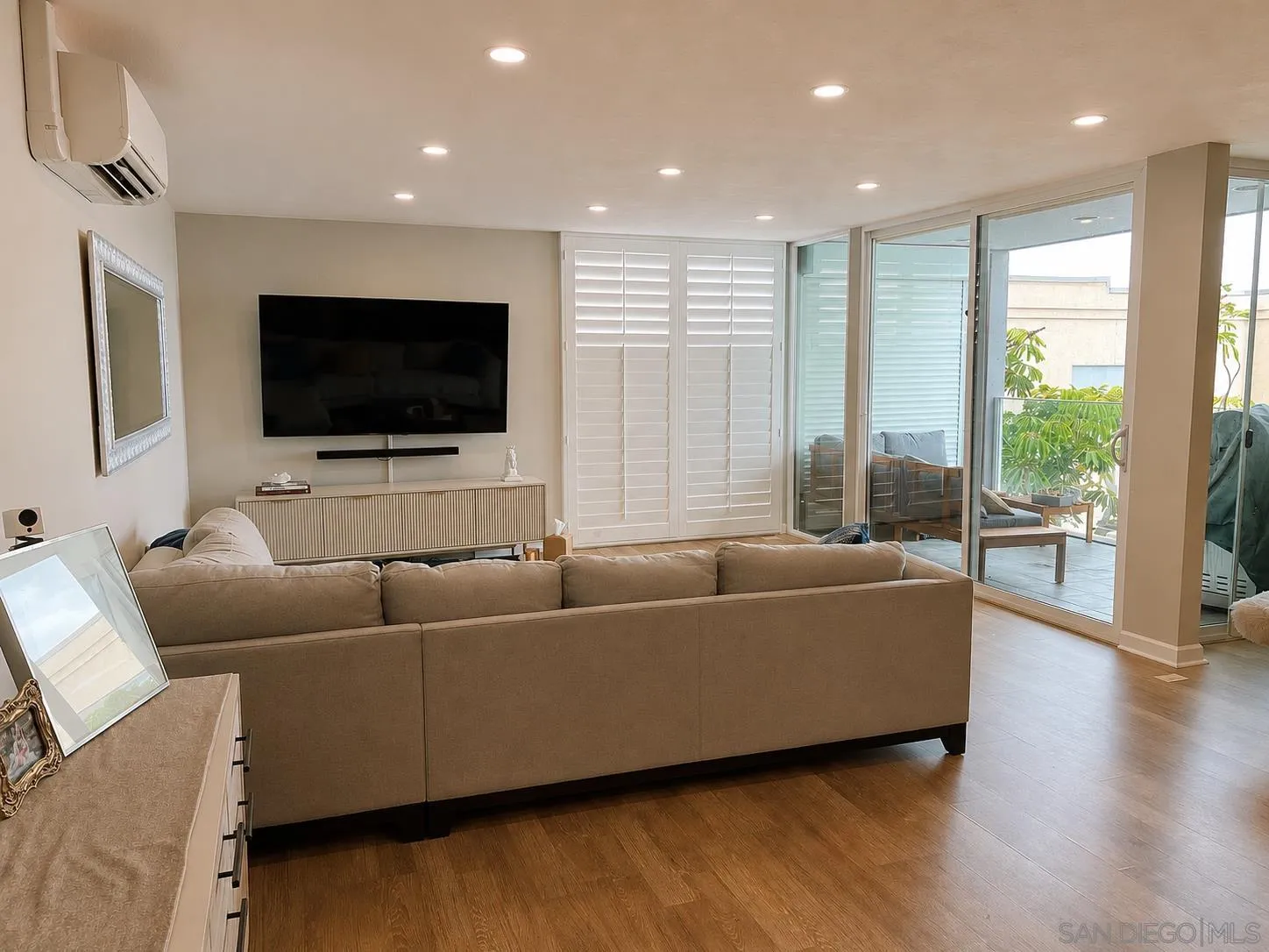Photo #8: 260017562 Listing: Photo #8
