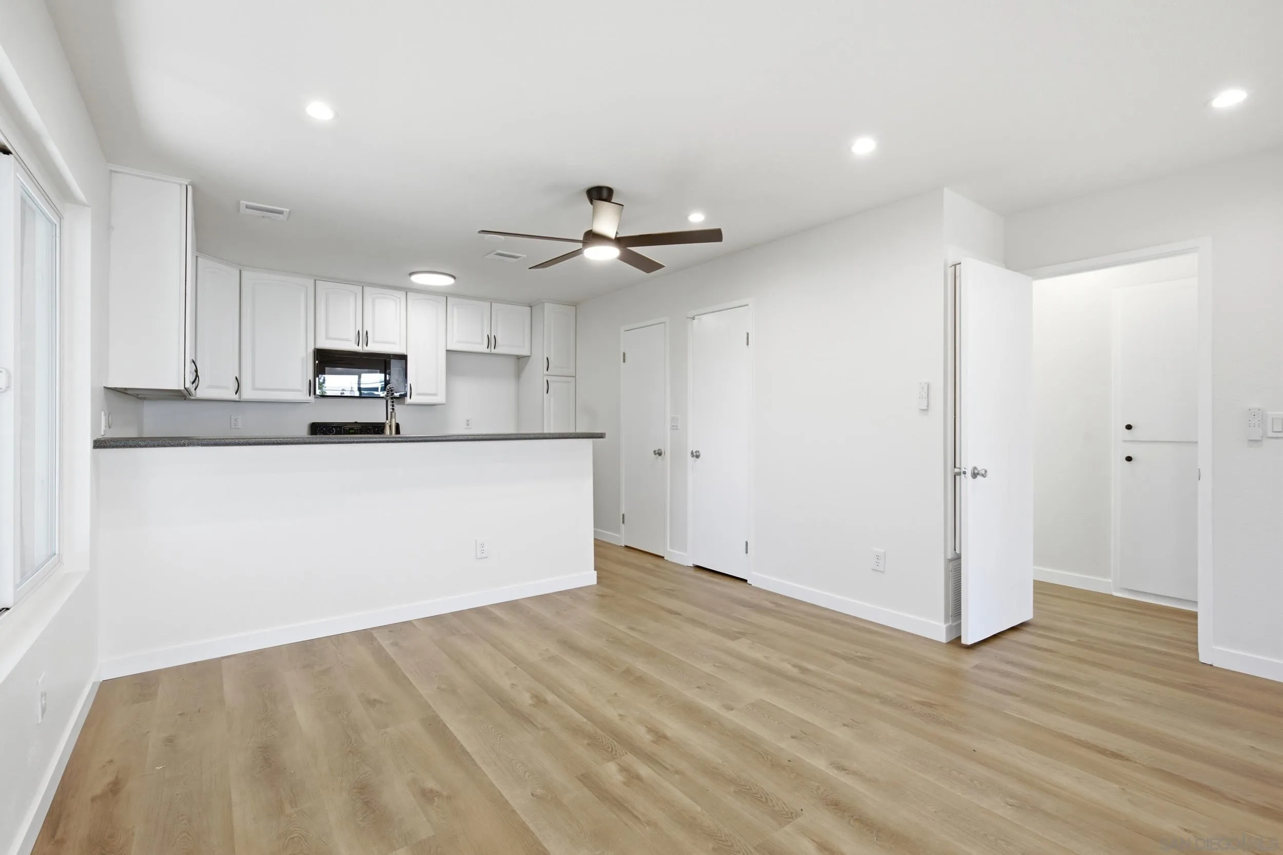Photo #6: 260017563 Listing: Photo #6