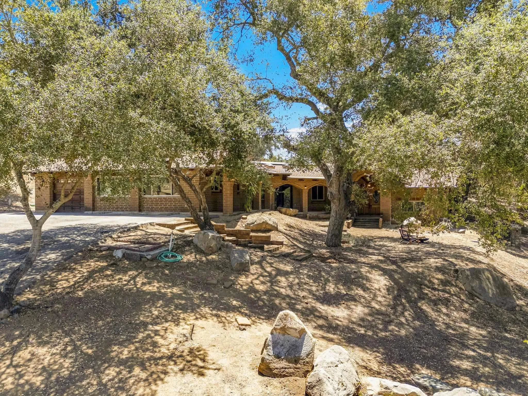 https://cdn.realtyfeed.com/cdn/127/260017564/47513ddf9525255a8af1b76d75bc3fe6.webp