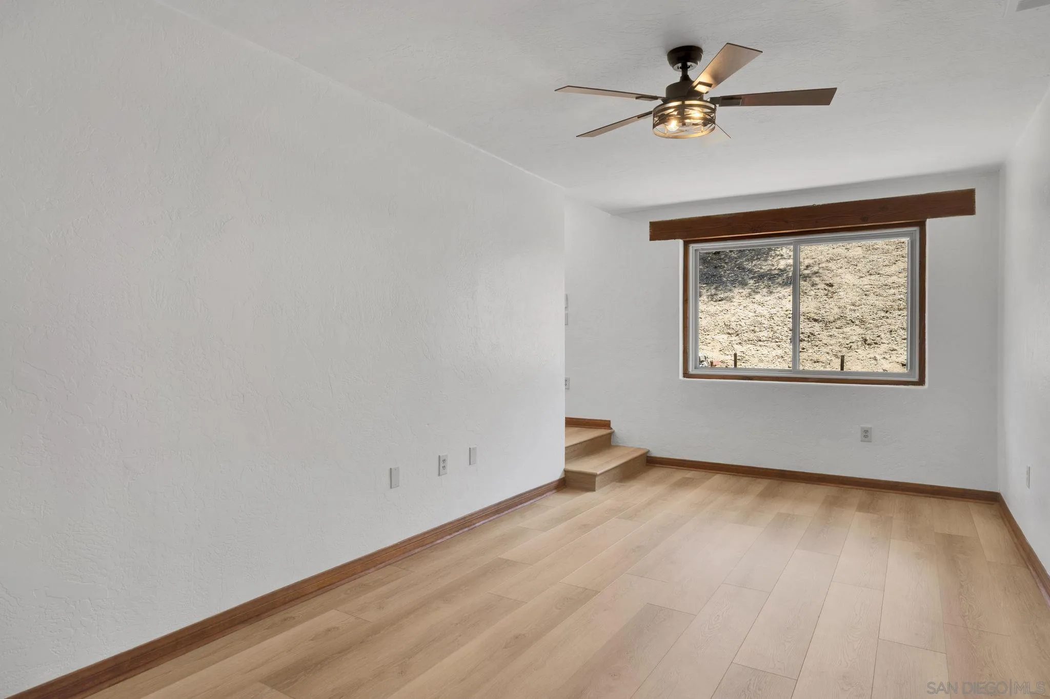 https://cdn.realtyfeed.com/cdn/127/260017564/5c86ce1768993a8baf4533fa67721ebd.webp