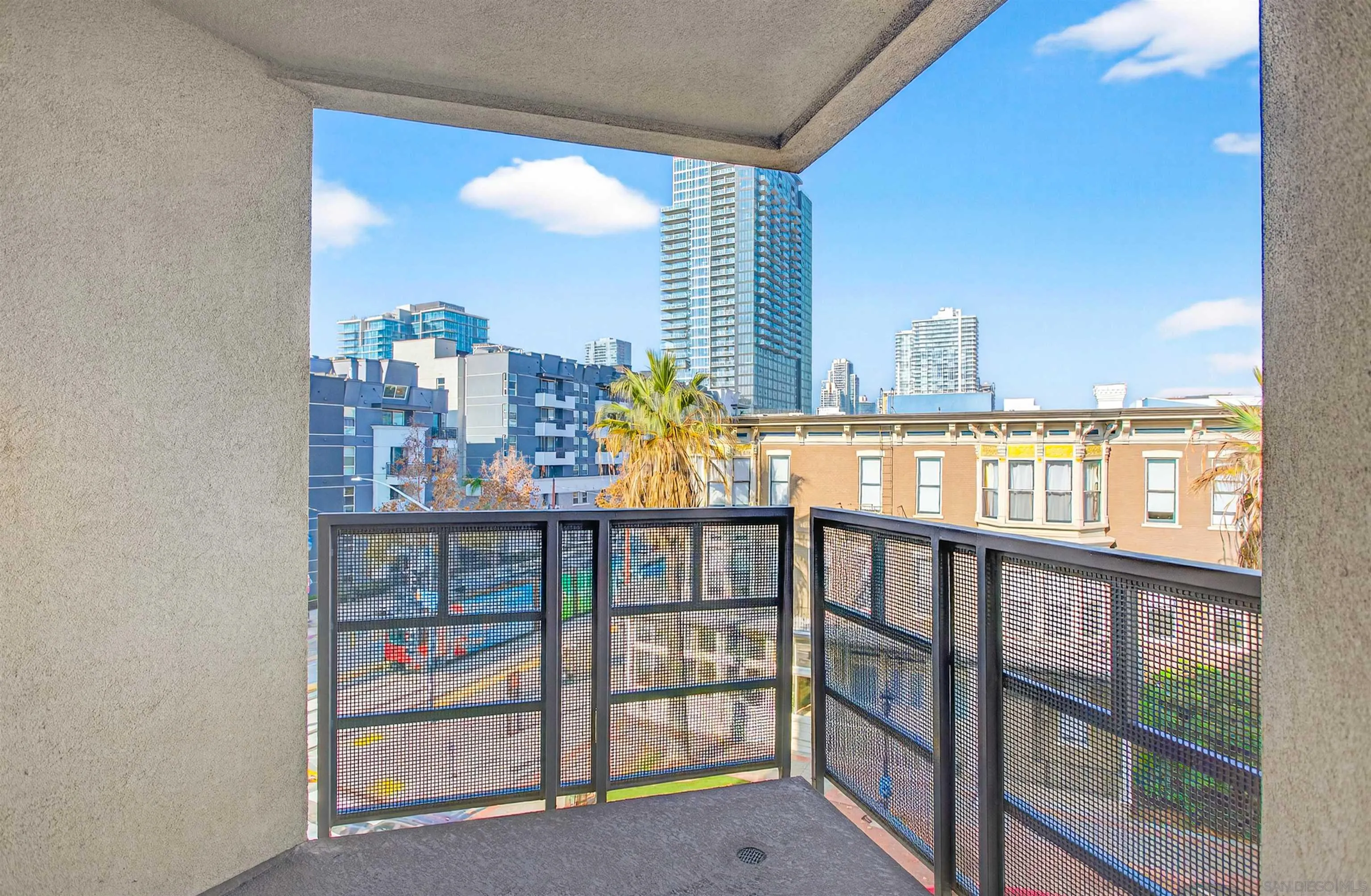 Photo #15: 260017571 Listing: Photo #15