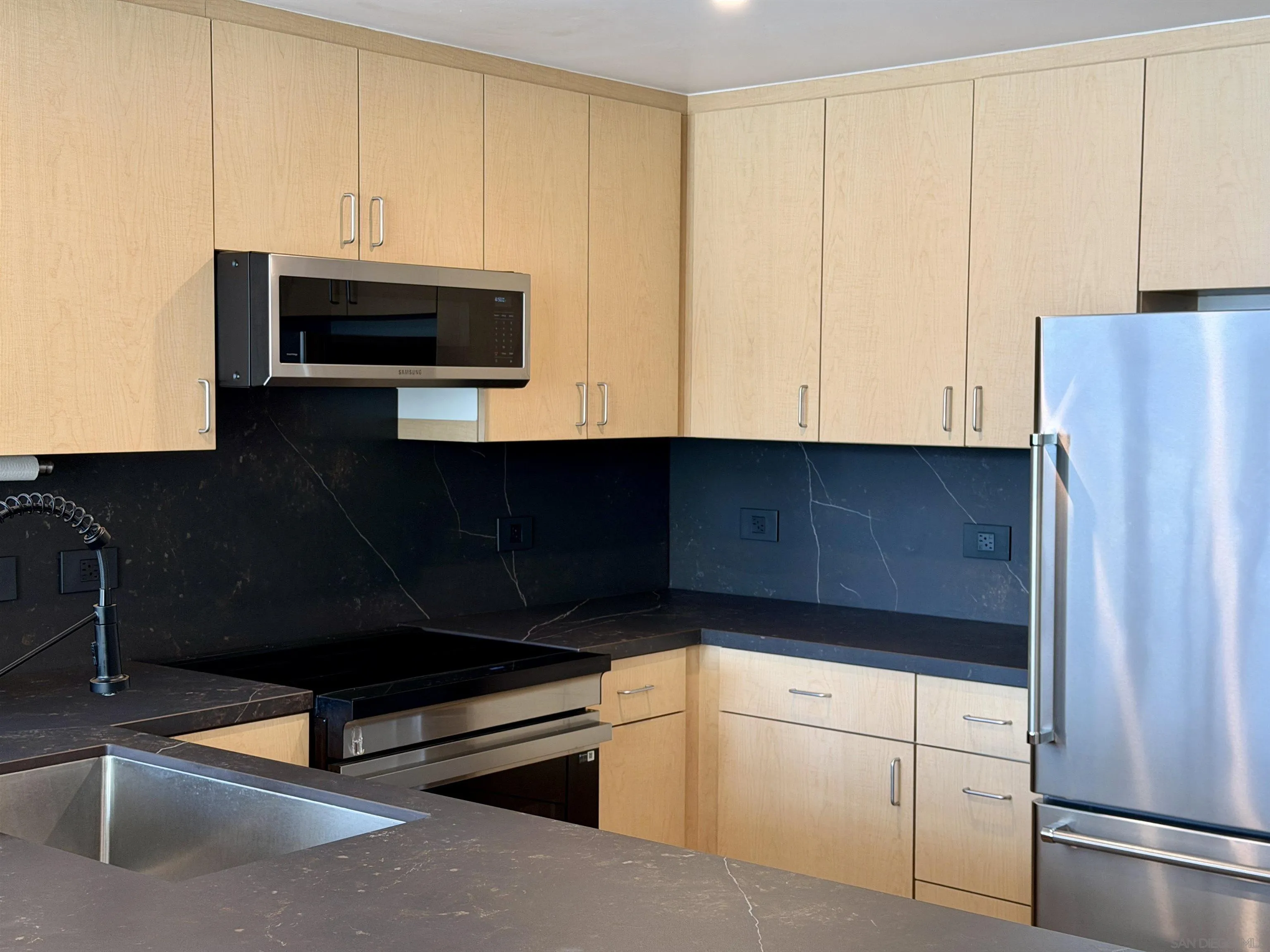 Photo #13: 260017572 Listing: Photo #13