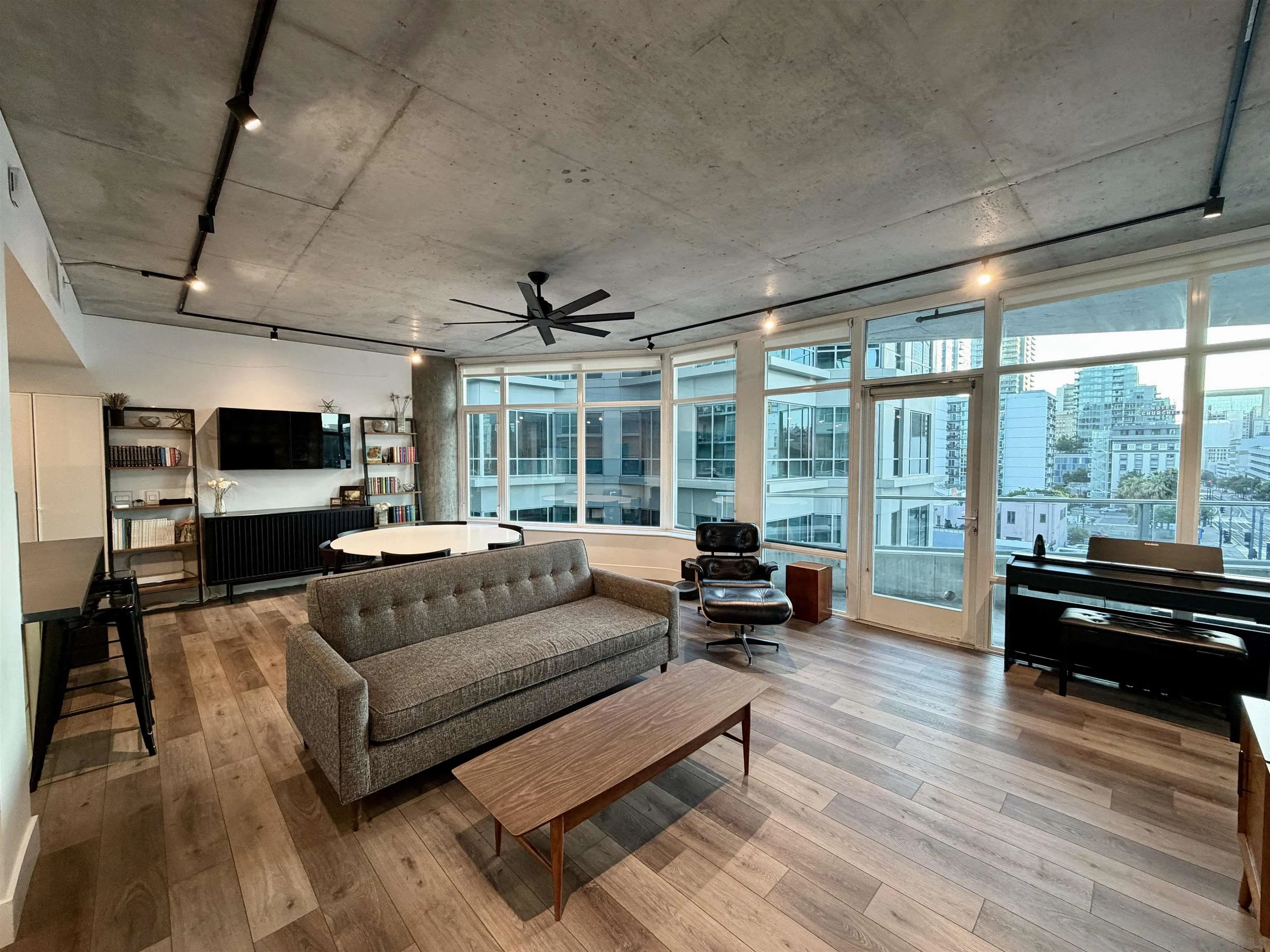 Photo #7: 260017572 Listing: Photo #7