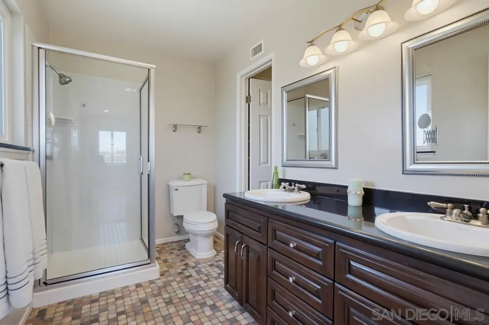 https://cdn.realtyfeed.com/cdn/127/260017573/0439ddd46a7992f7cd684d4aebc0d8a0.webp