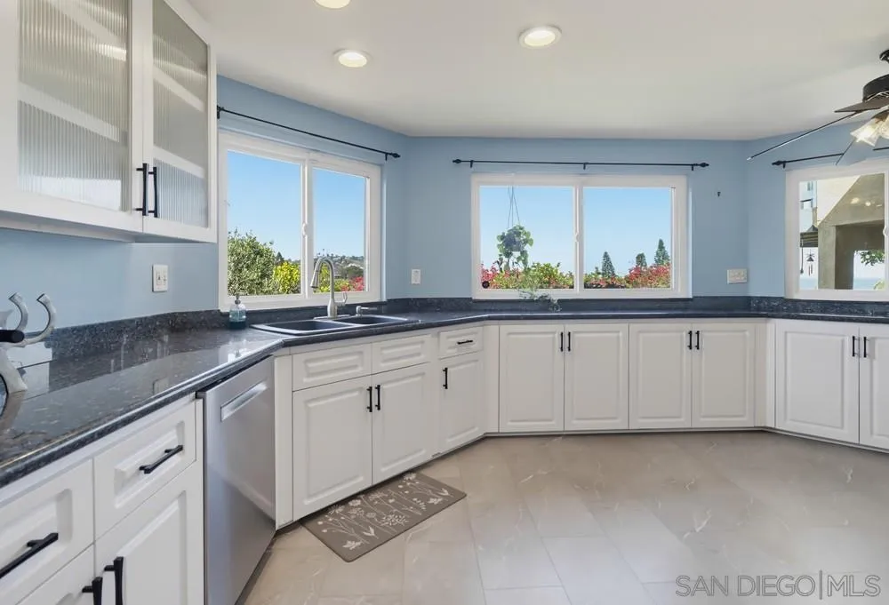 https://cdn.realtyfeed.com/cdn/127/260017573/56d82dedb4a580e60b5e79d6fee38fb5.webp
