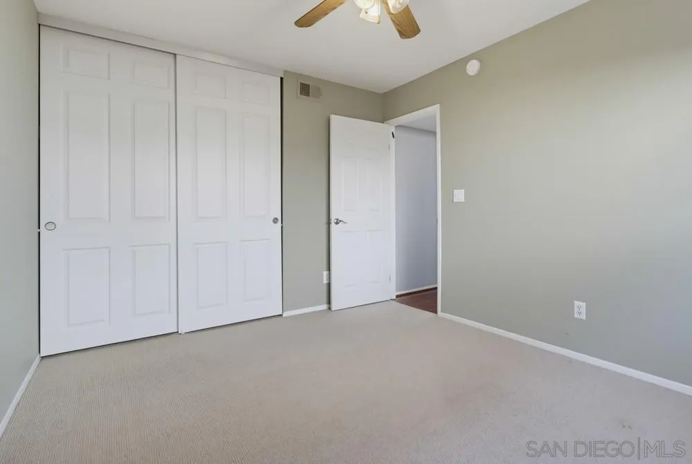https://cdn.realtyfeed.com/cdn/127/260017573/7b5351b69890dc1df1f1027a3459bd69.webp