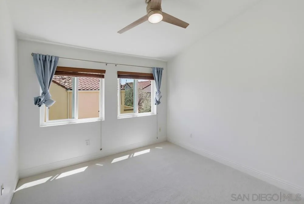 Photo #27: 260017576 Listing: Photo #27
