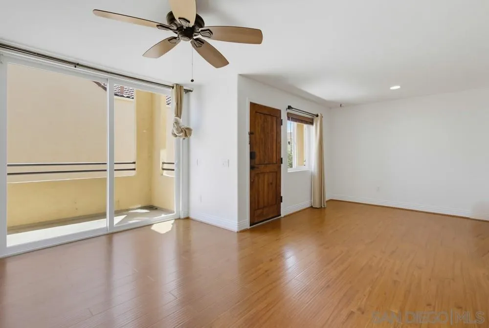 Photo #7: 260017576 Listing: Photo #7