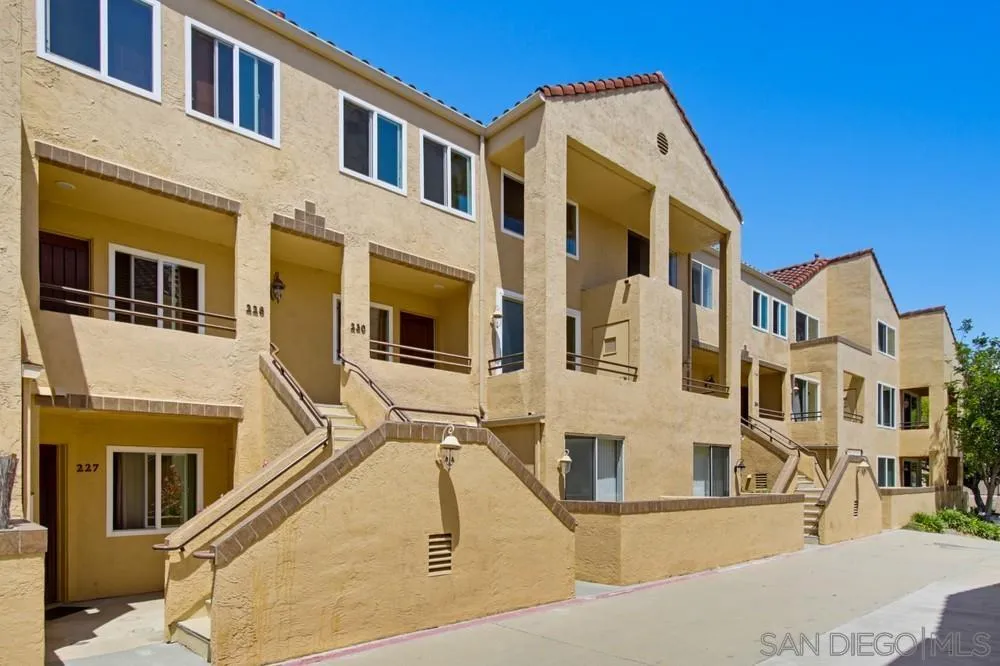 https://cdn.realtyfeed.com/cdn/127/260017576/9dd2ac38c2add112311420d750a02de1.webp