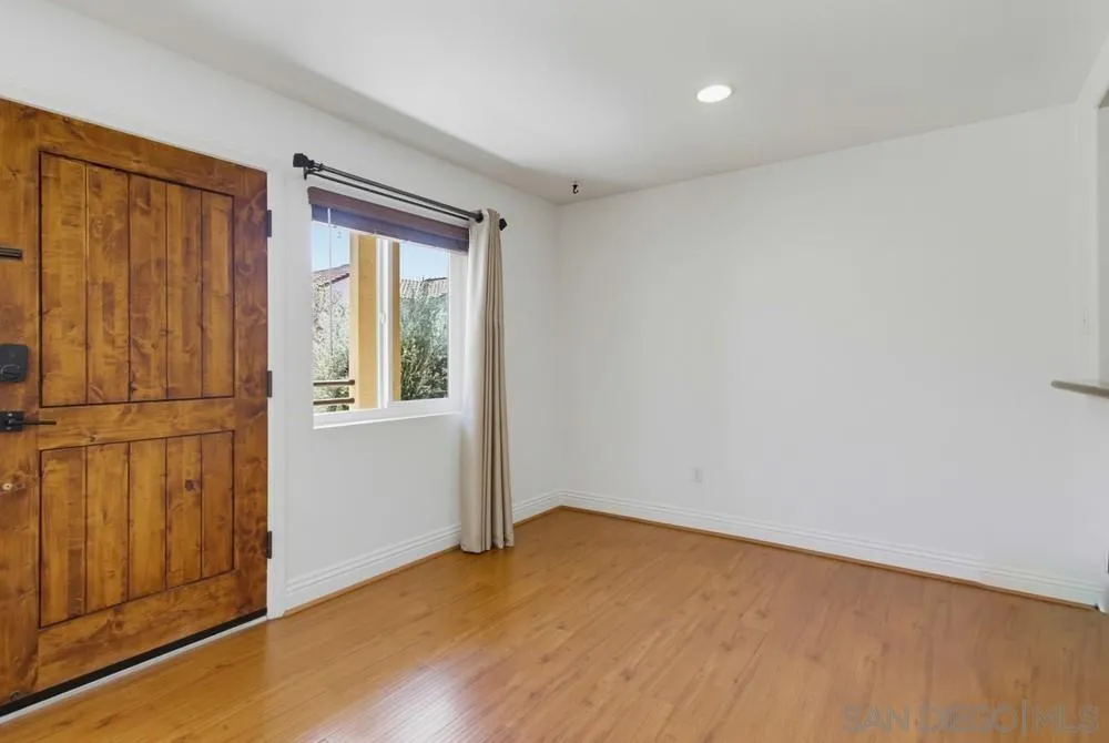Photo #9: 260017576 Listing: Photo #9