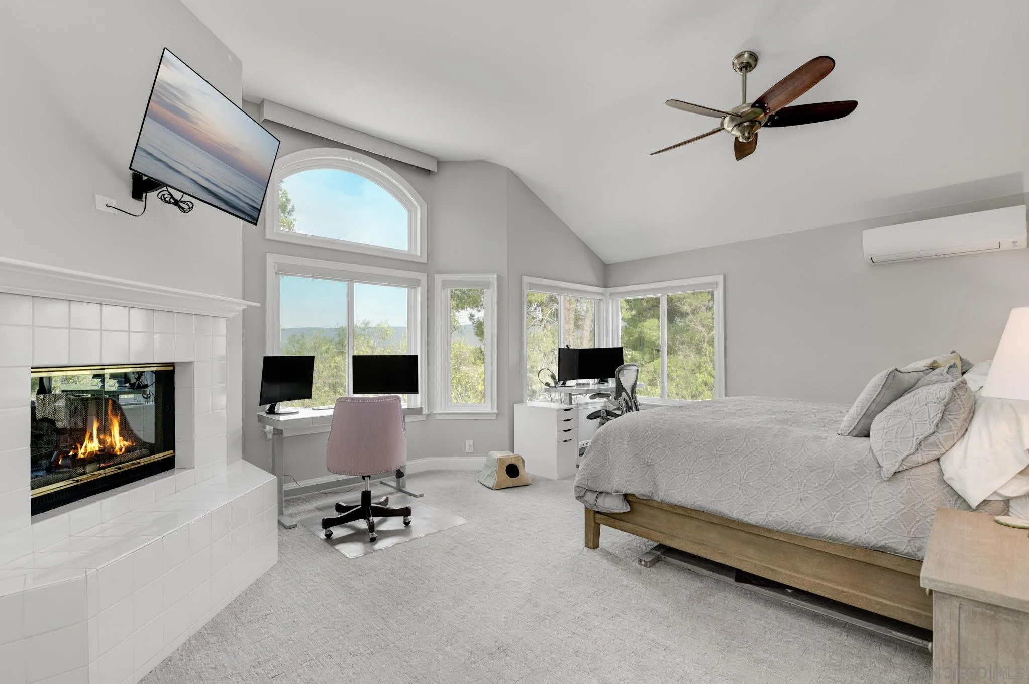 https://cdn.realtyfeed.com/cdn/127/260017577/32dedc84ddf405c5b39221e07735a828.webp