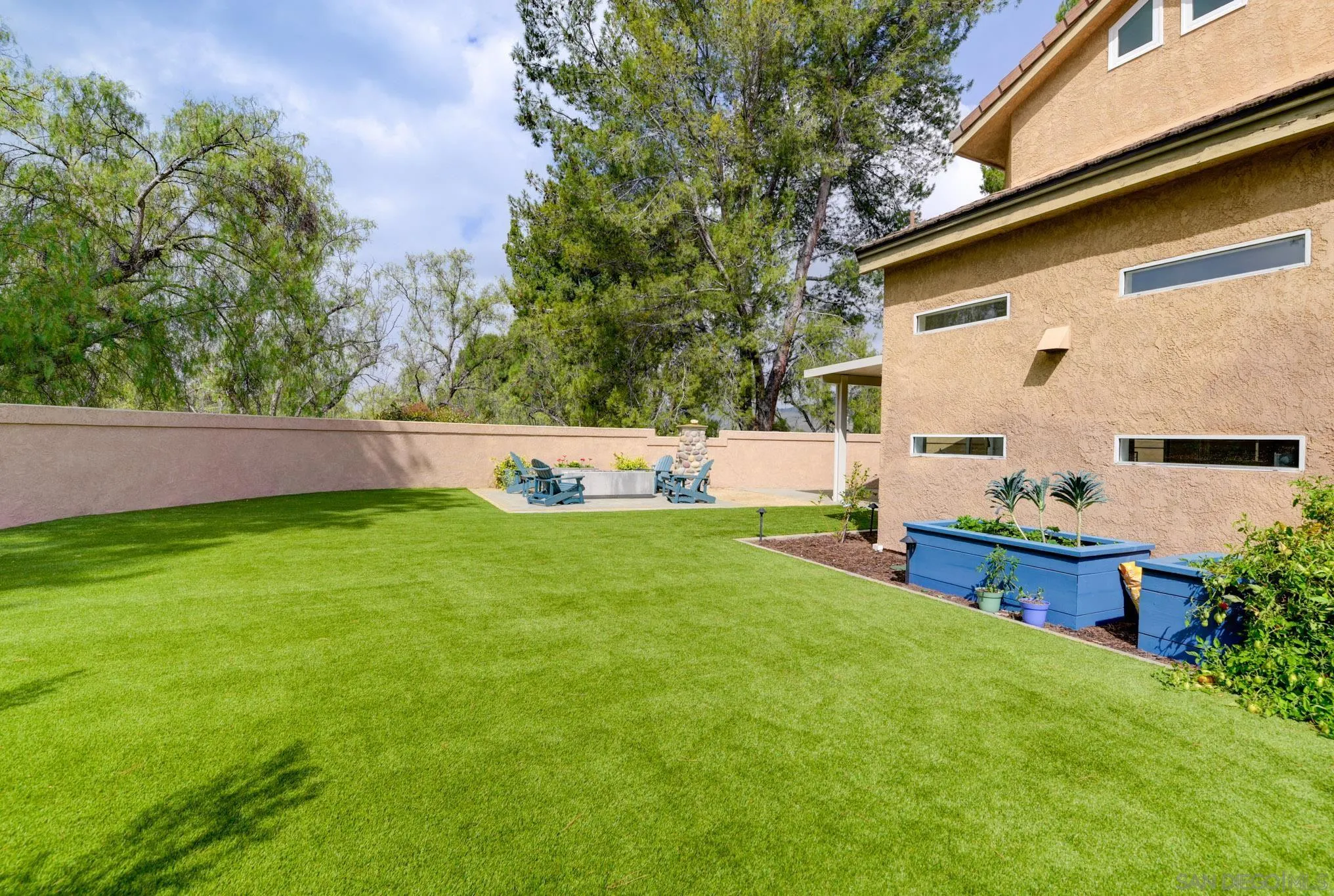 https://cdn.realtyfeed.com/cdn/127/260017577/77644921921cbf04d918a24a936f7ed8.webp