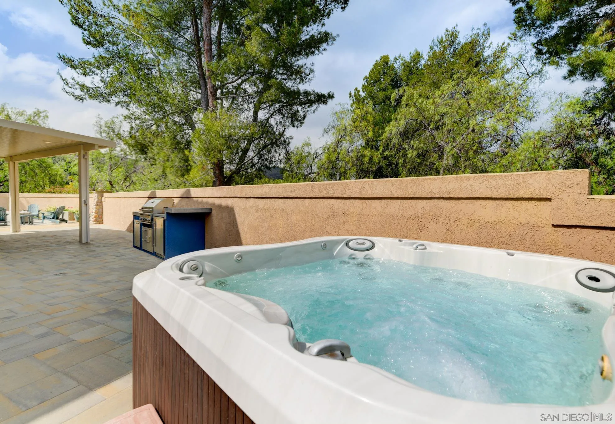 https://cdn.realtyfeed.com/cdn/127/260017577/fb4d64a5ea6d00ff4df88e59018a6d49.webp